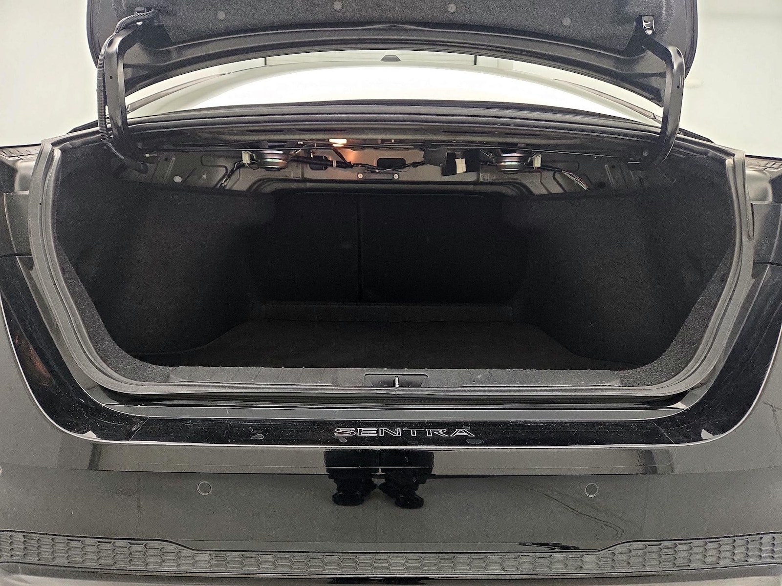 2022 Nissan Sentra SV - Photo 21