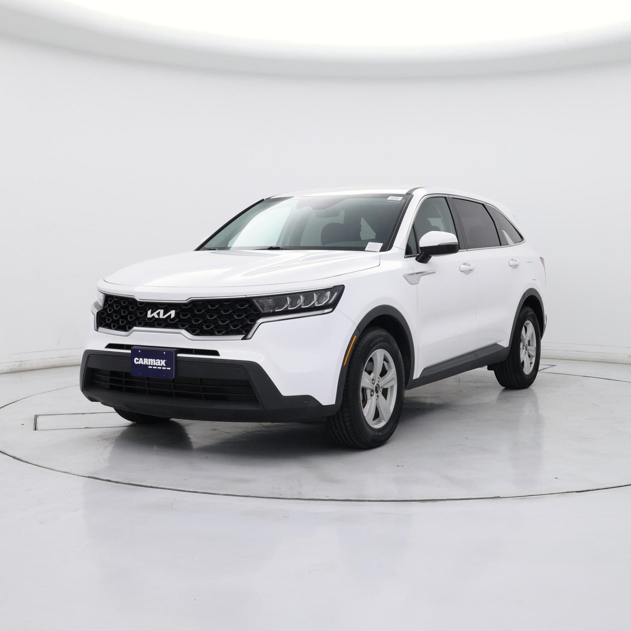 Thumbnail: 2023 Kia Sorento - 4