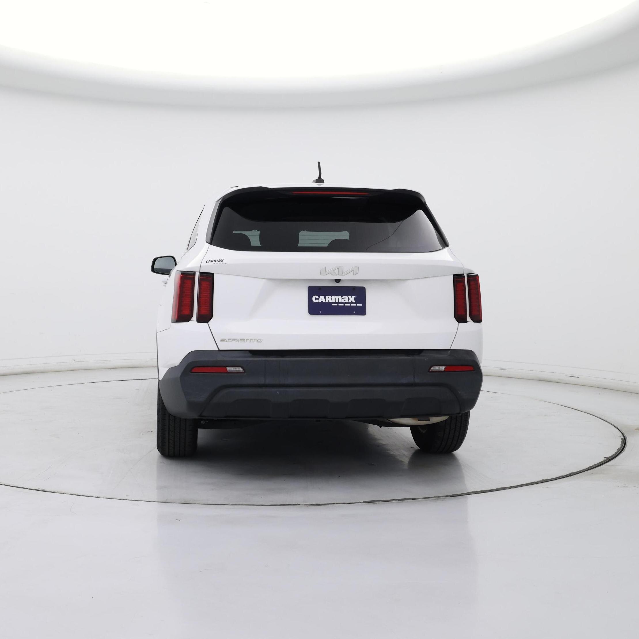 Thumbnail: 2023 Kia Sorento - 6