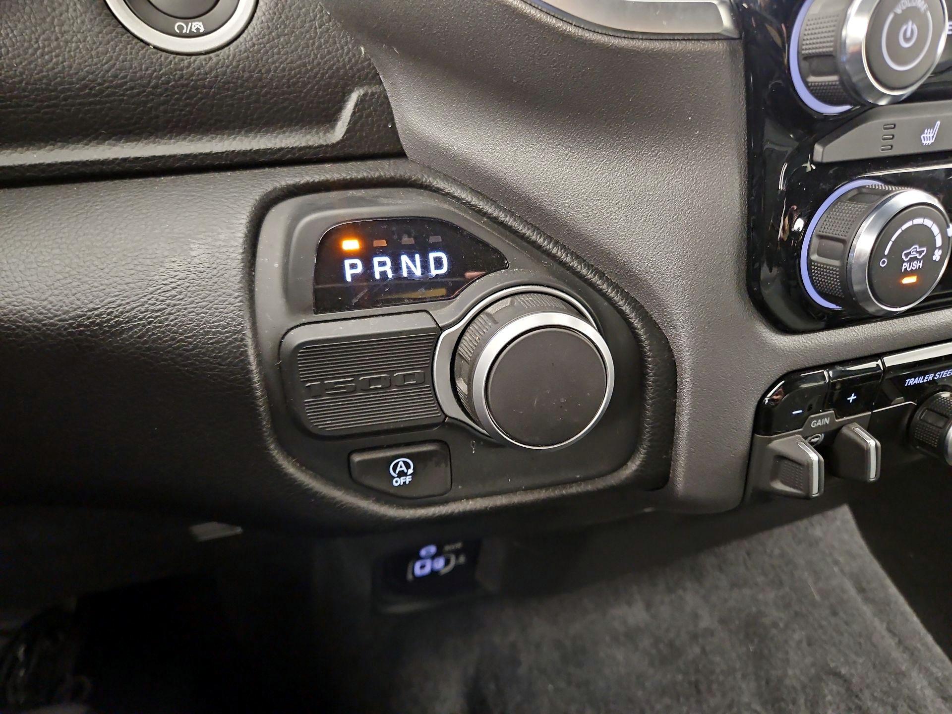 Thumbnail: 2025 RAM 1500 - 17