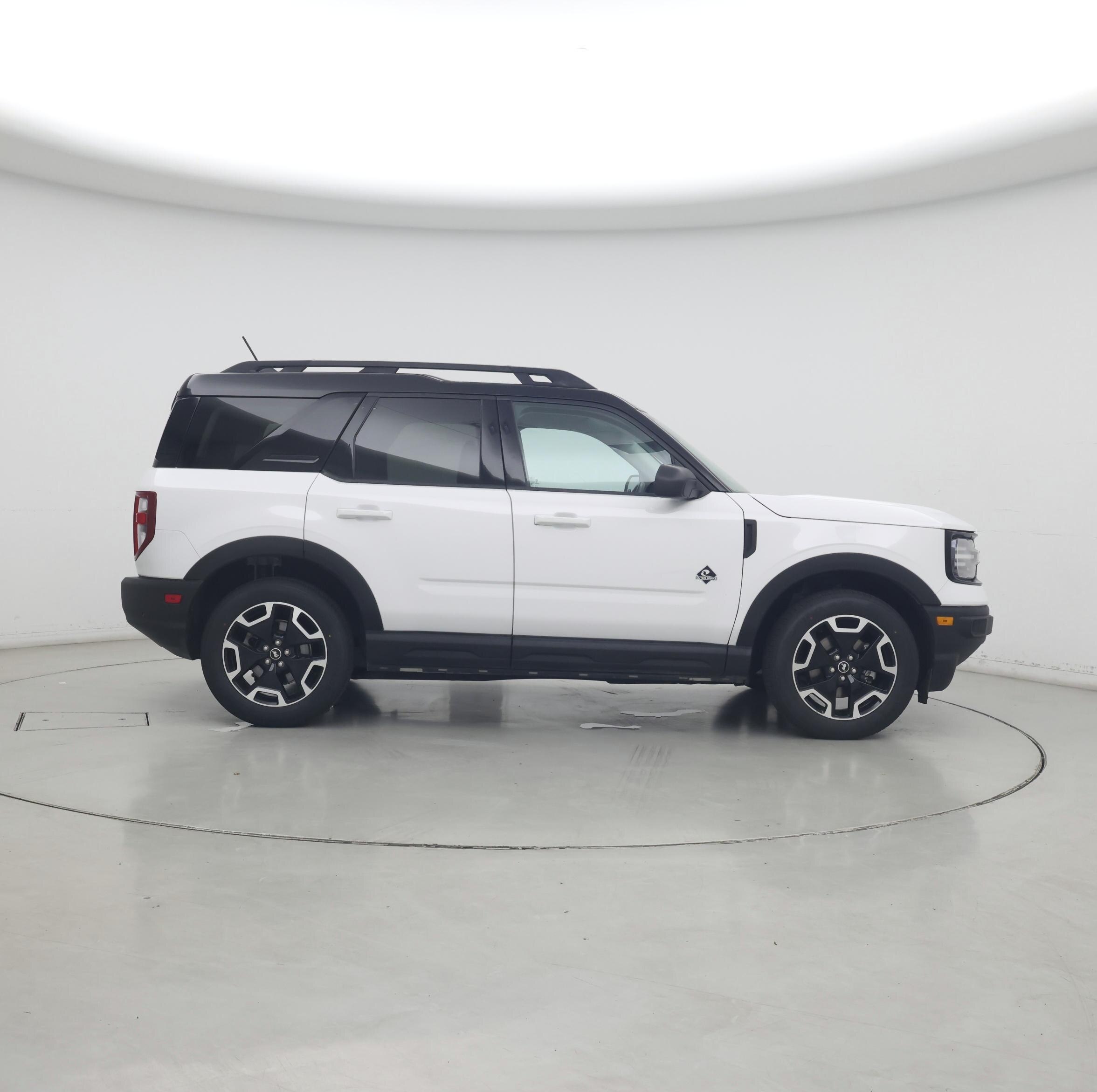 Thumbnail: 2023 Ford Bronco Sport - 7