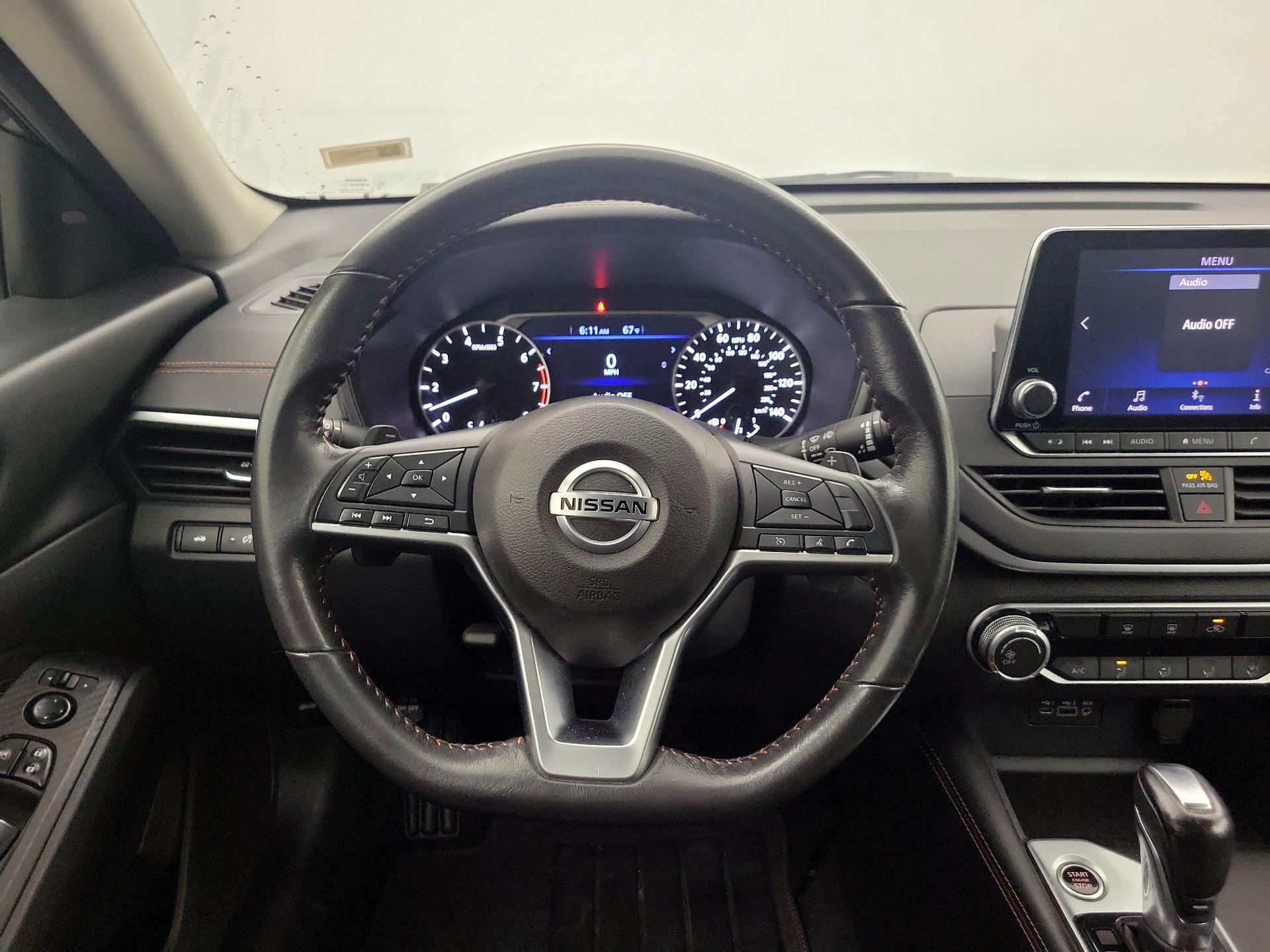 Thumbnail: 2022 Nissan Altima - 10