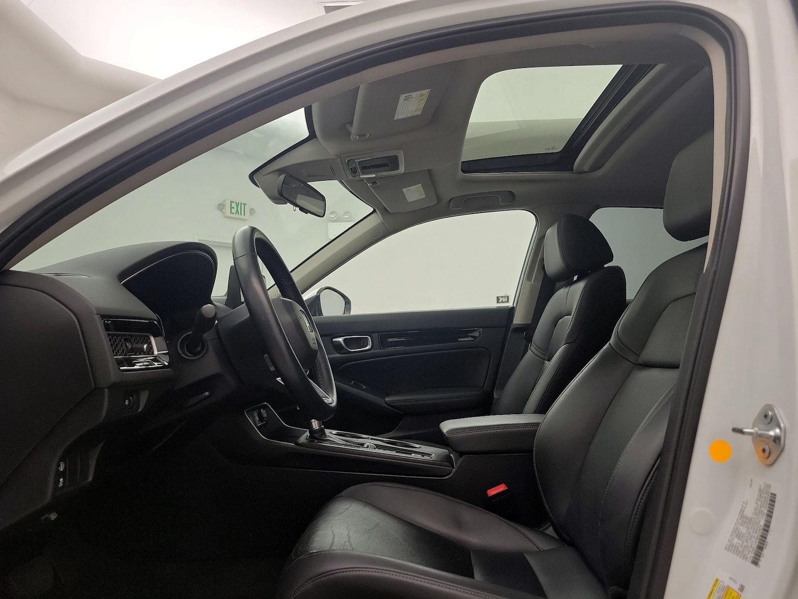 Sunroof(s) & Overhead Airbags