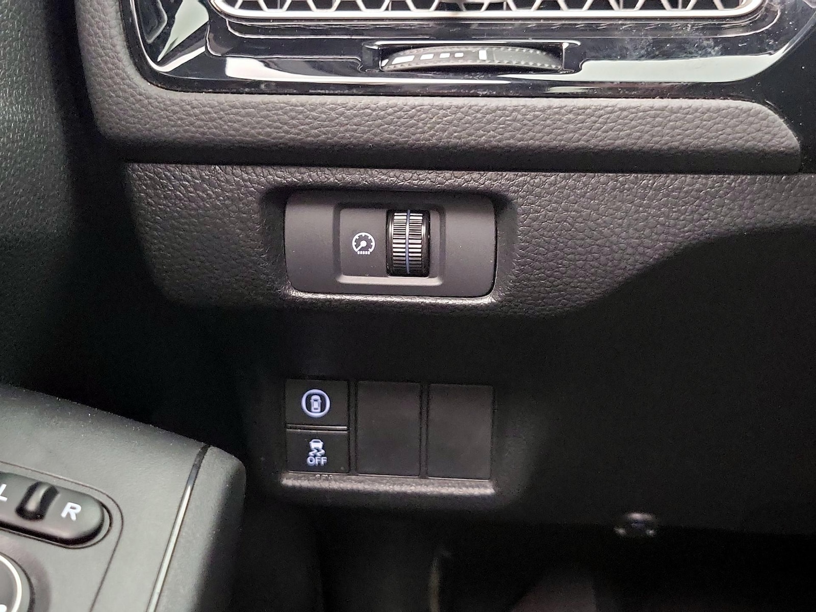 2024 Honda Civic Sport - Photo 14