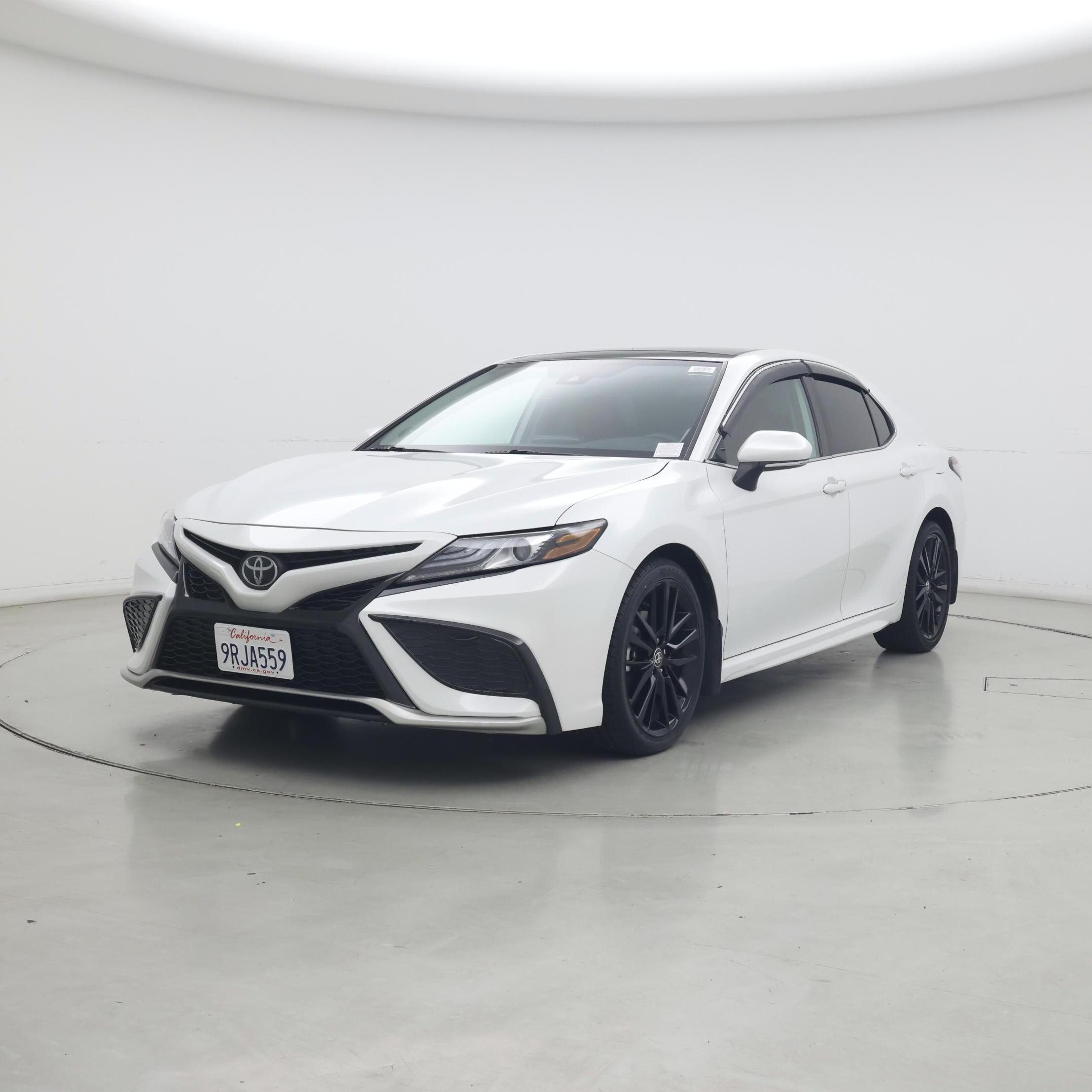 Thumbnail: 2023 Toyota Camry - 4