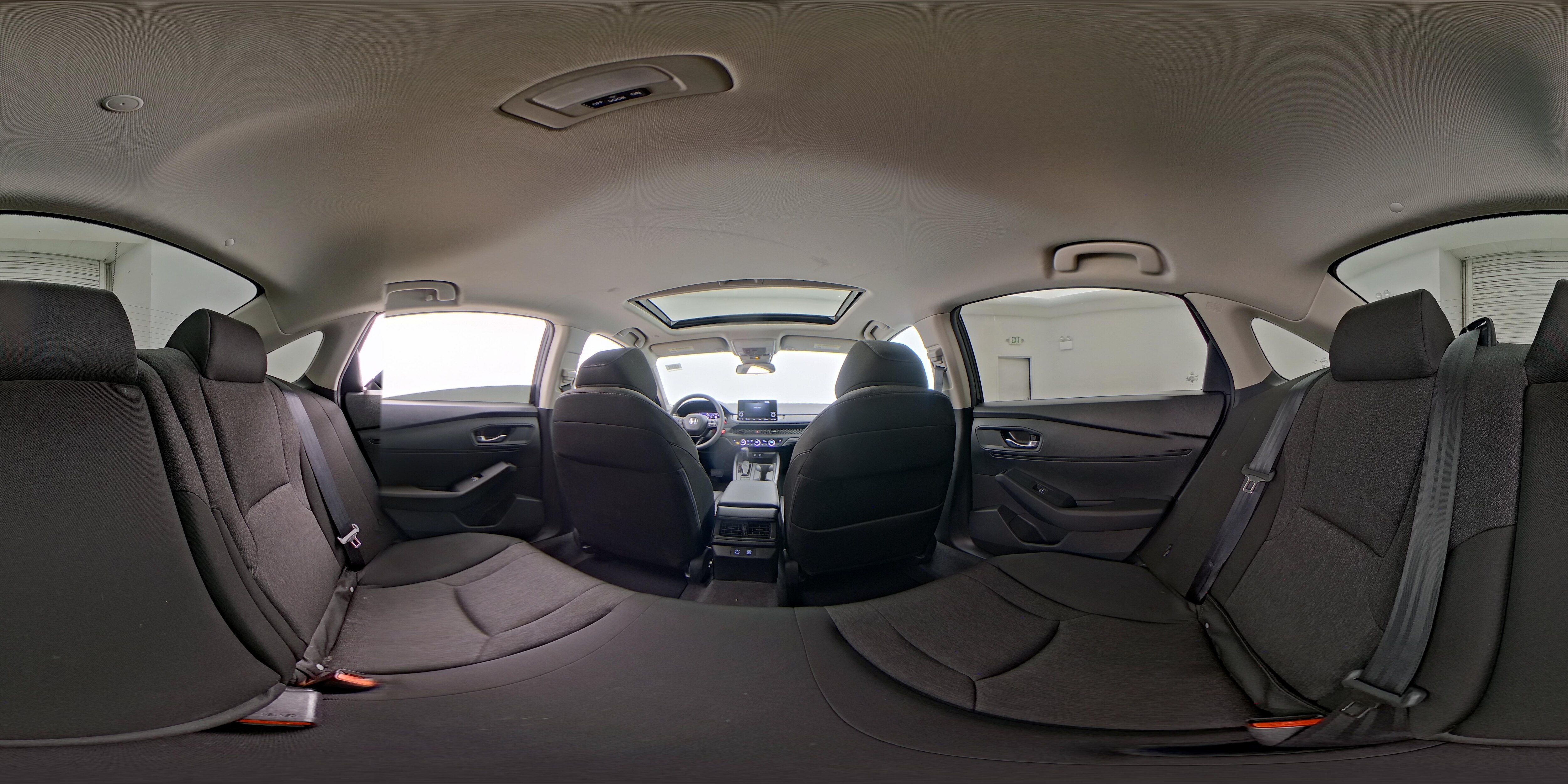 2025 Honda Accord SE - Photo 25