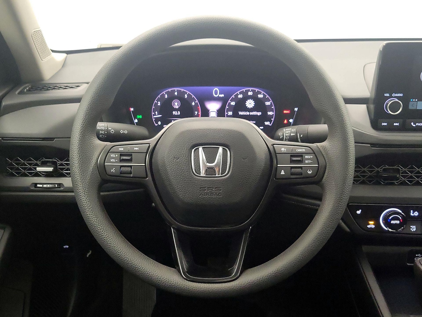 2025 Honda Accord SE - Photo 11