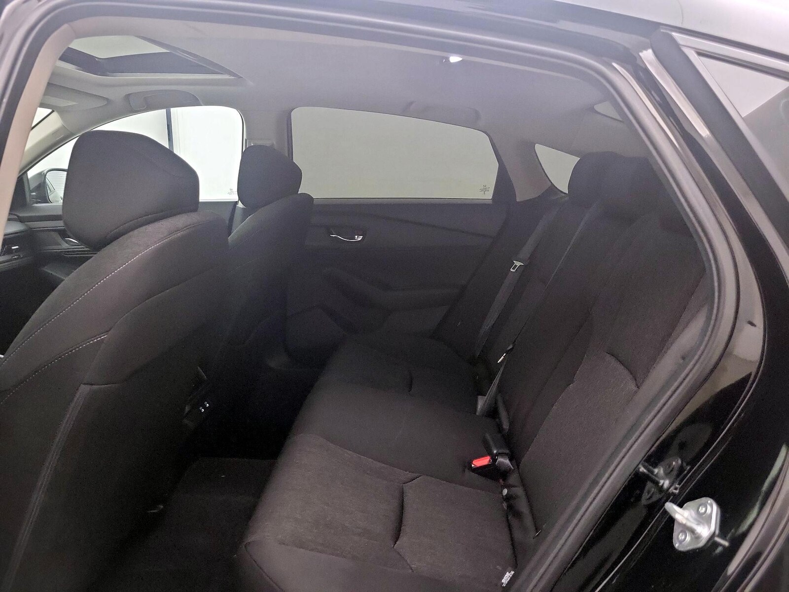 2025 Honda Accord SE - Photo 20