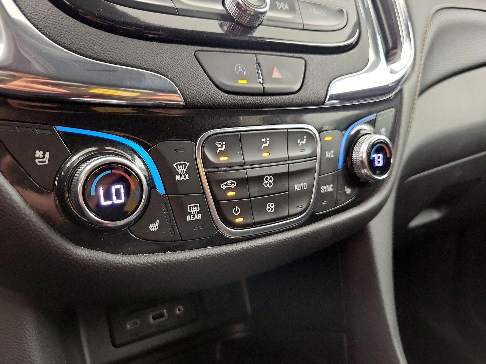 2023 Chevrolet Equinox Premier - Photo 17