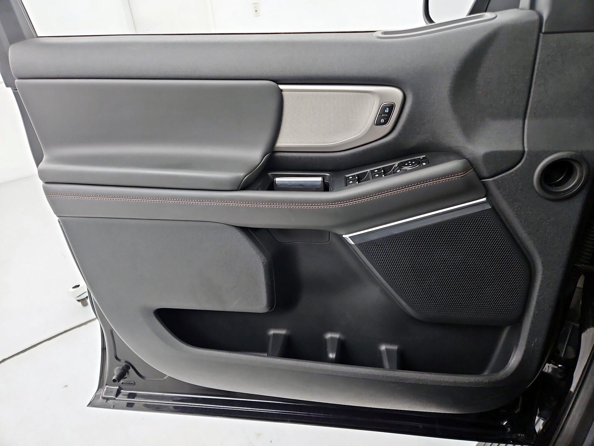 Thumbnail: 2025 Ford Expedition - 12