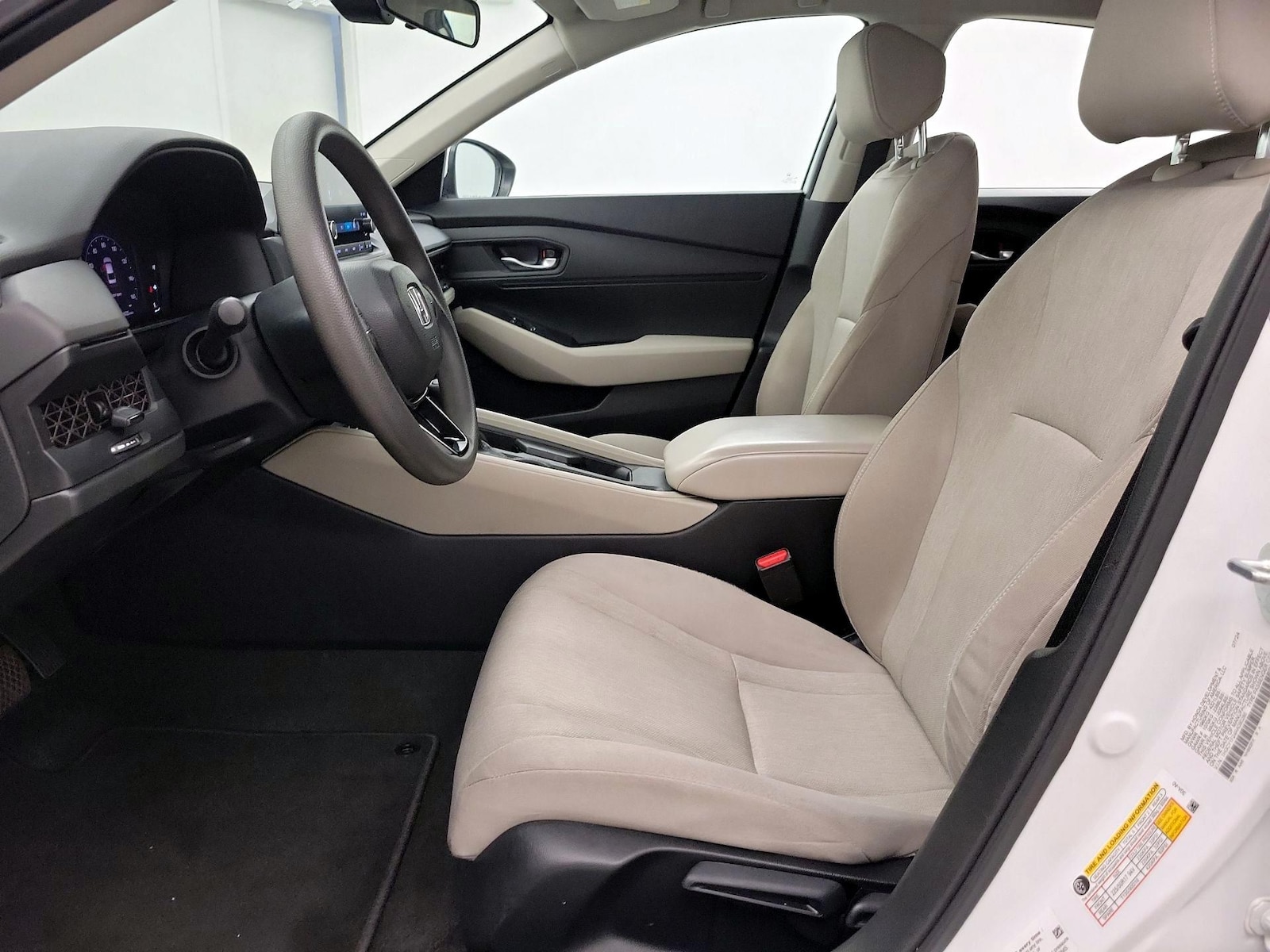 2024 Honda Accord LX - Photo 12