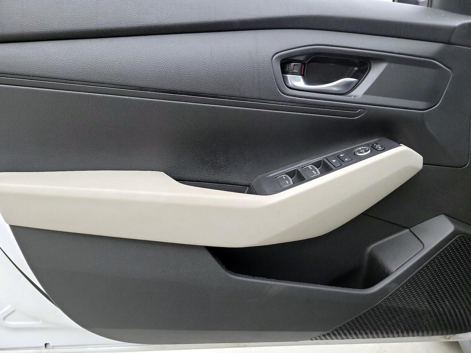 2024 Honda Accord LX - Photo 13