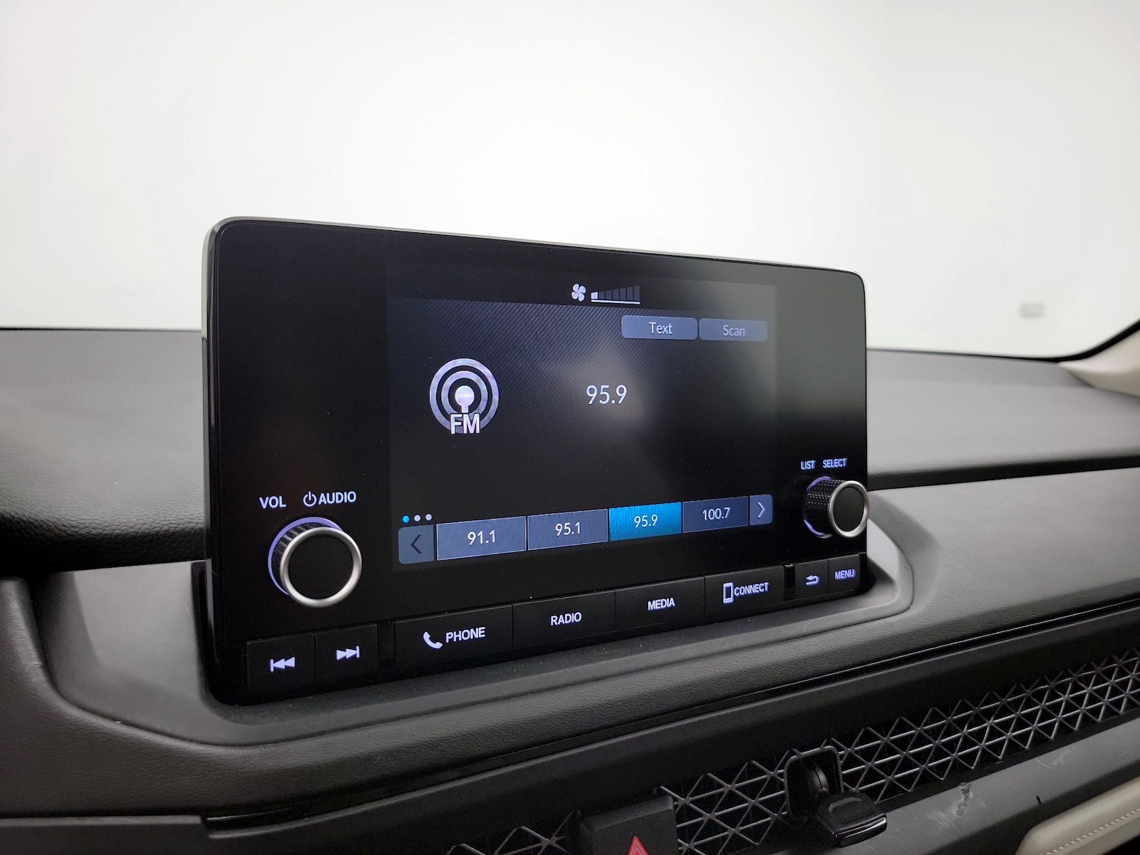 2024 Honda Accord LX - Photo 15