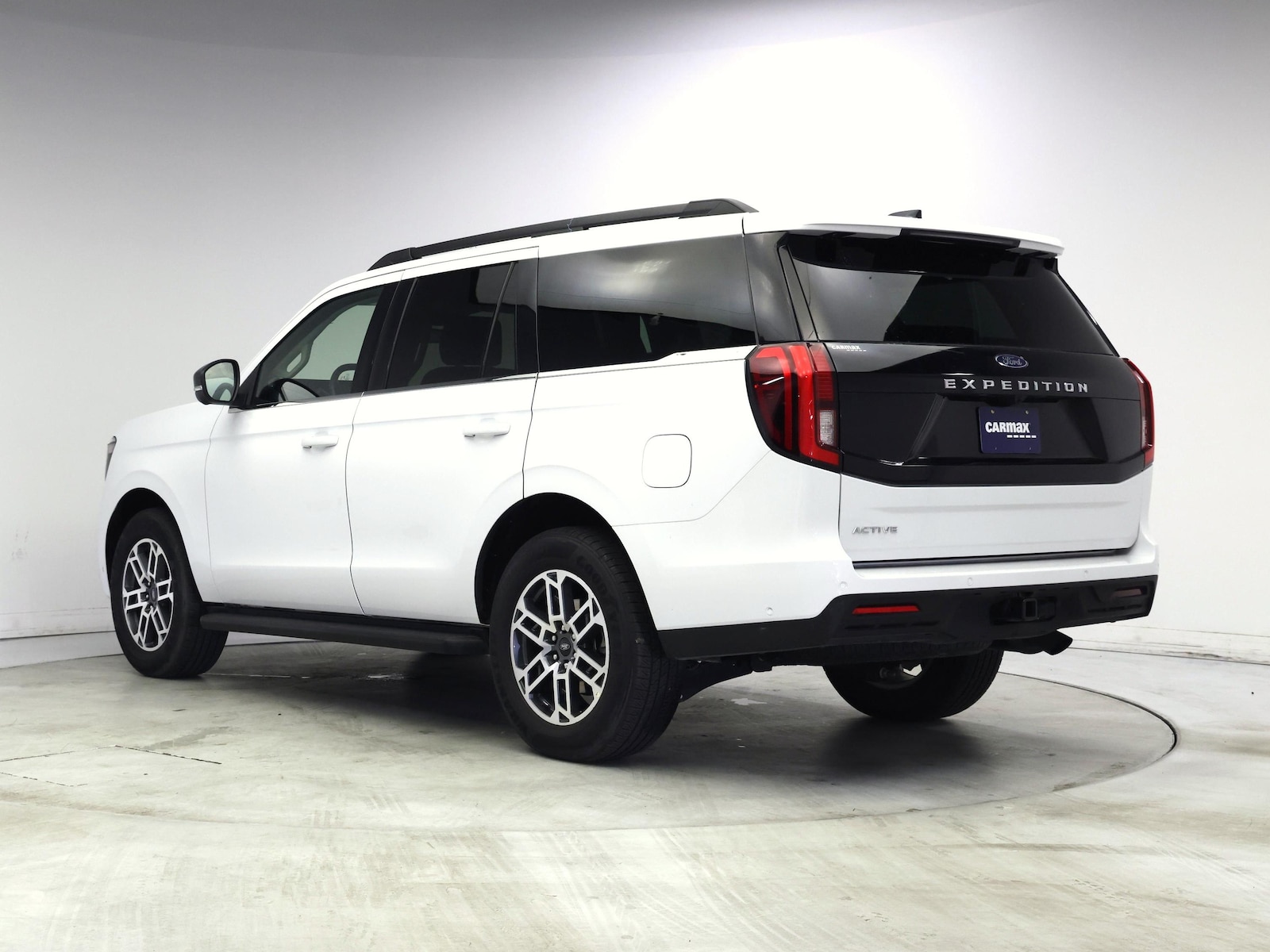 2025 Ford Expedition Active - Photo 3
