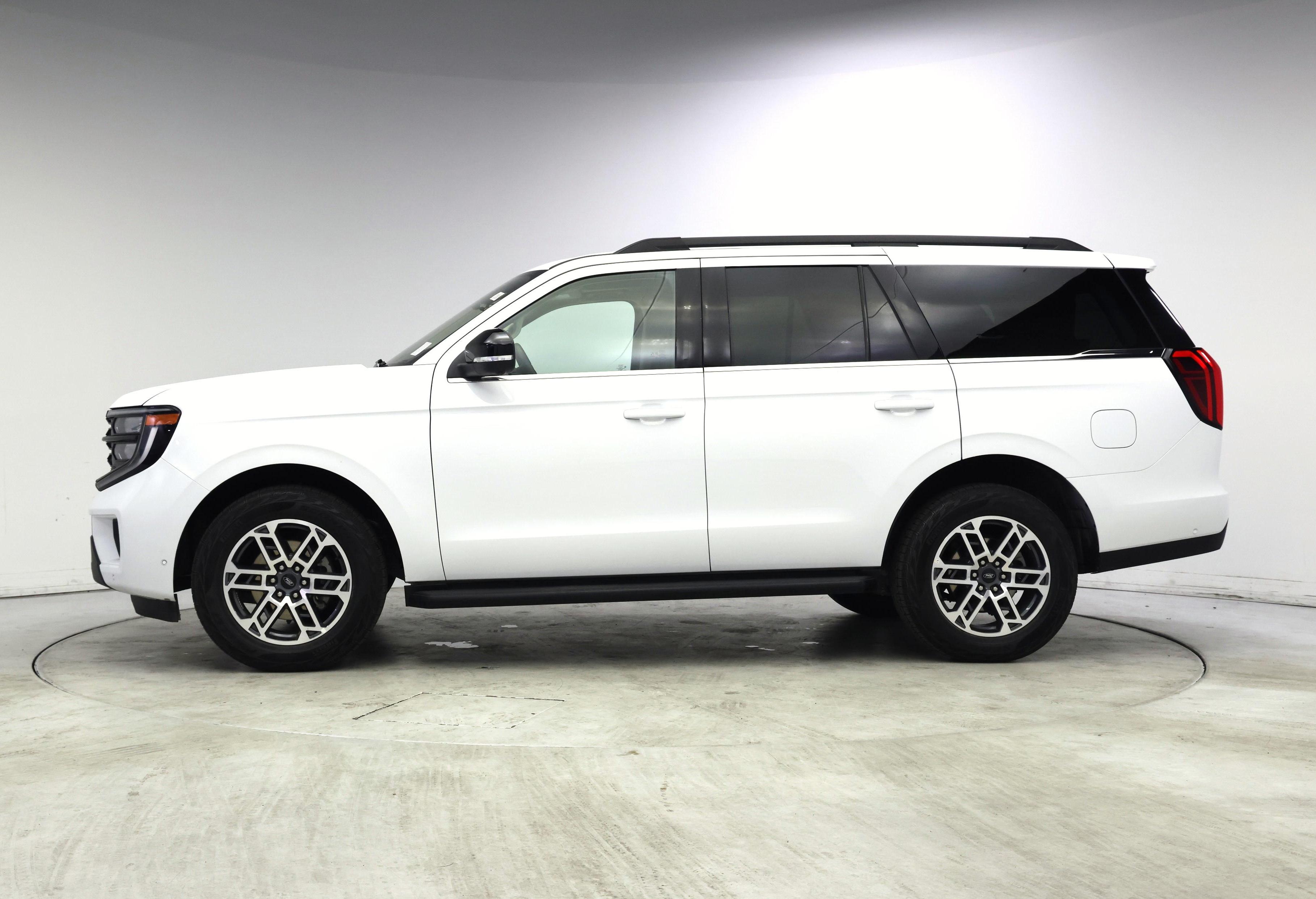 Thumbnail: 2025 Ford Expedition - 3