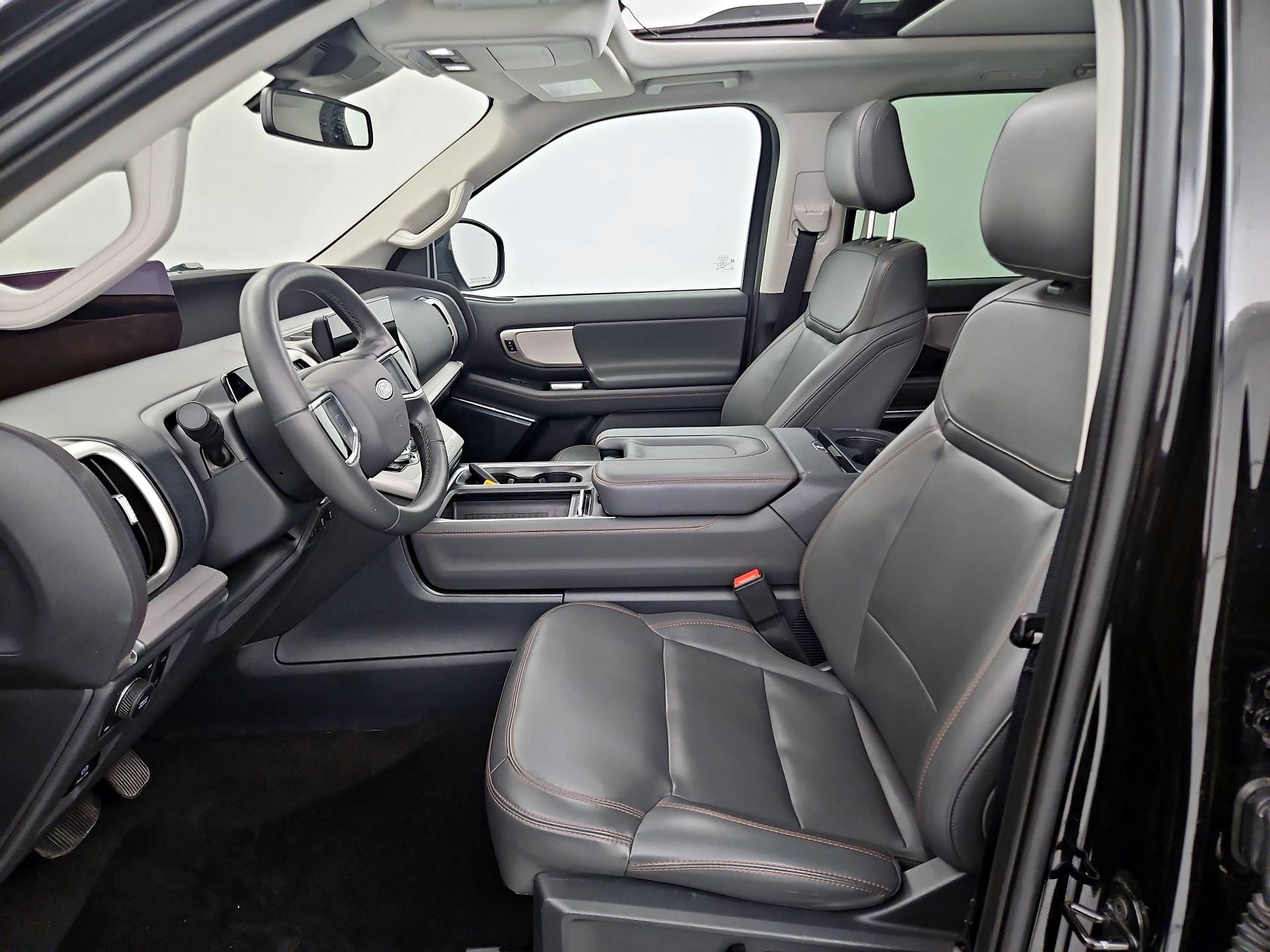Thumbnail: 2025 Ford Expedition - 11