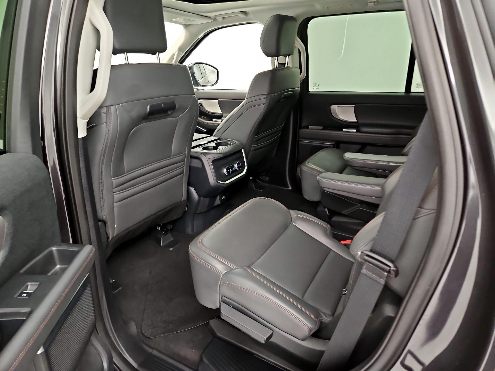 Thumbnail: 2025 Ford Expedition - 19