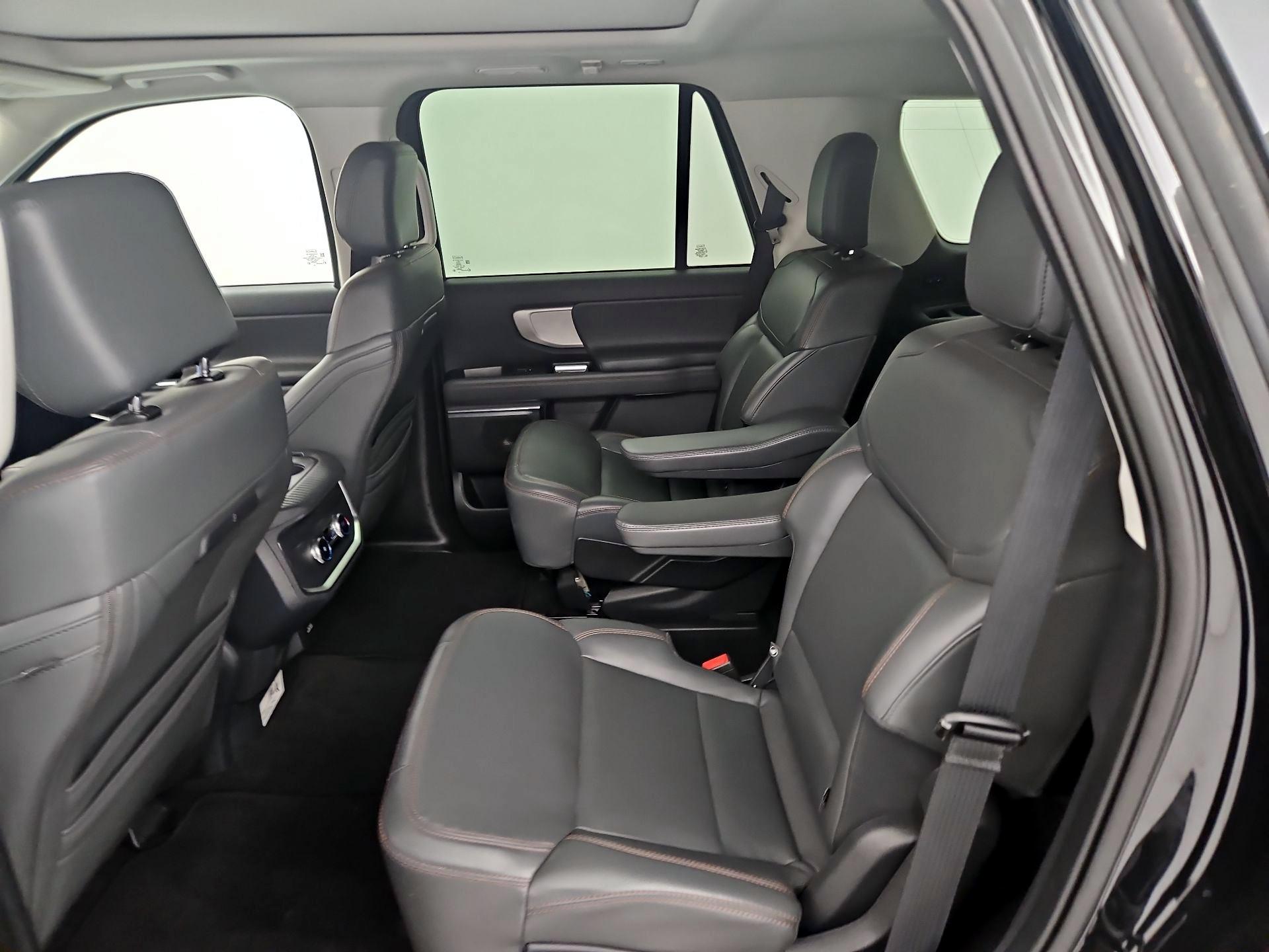 Thumbnail: 2025 Ford Expedition - 20