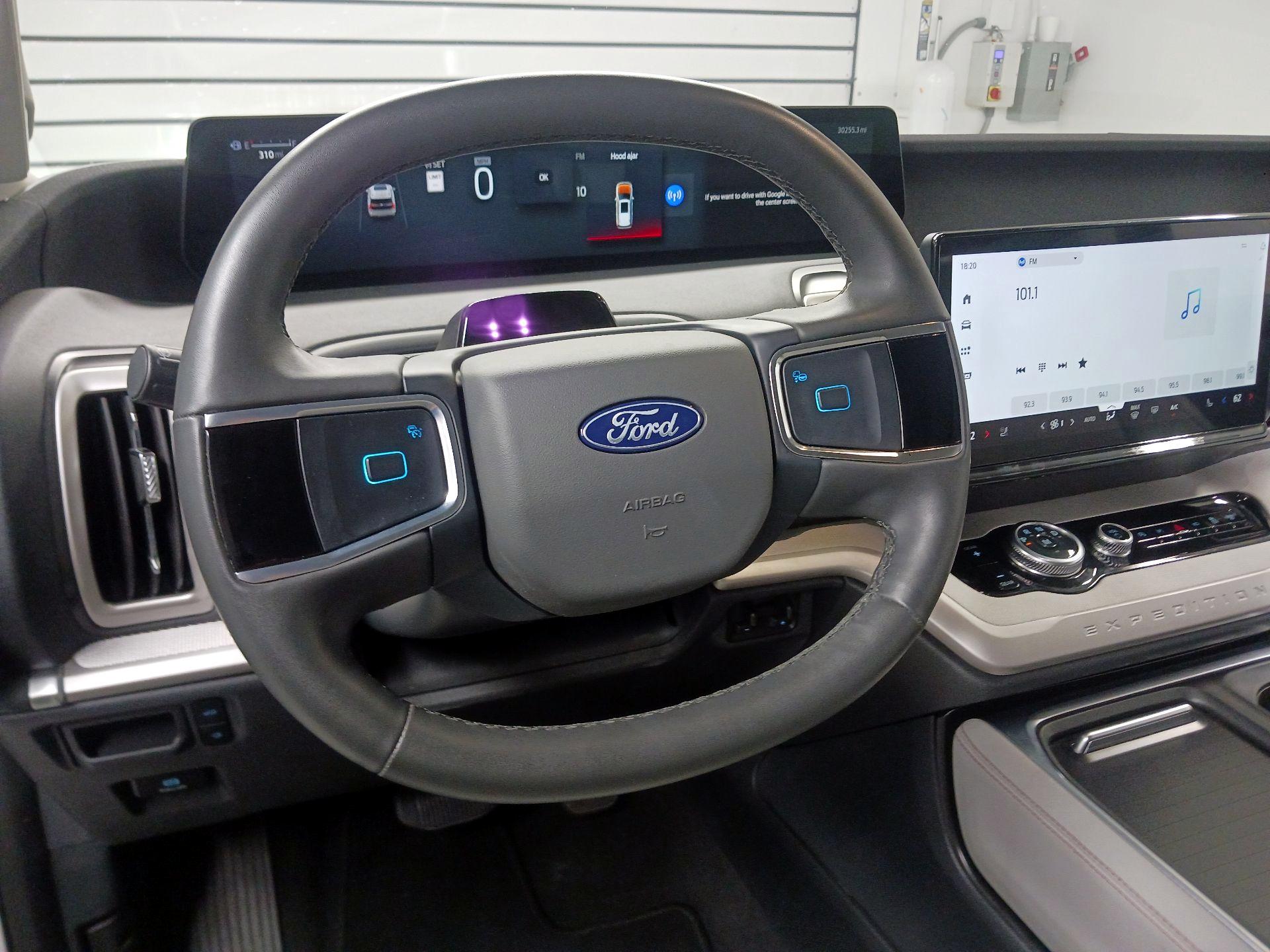 Thumbnail: 2025 Ford Expedition - 10