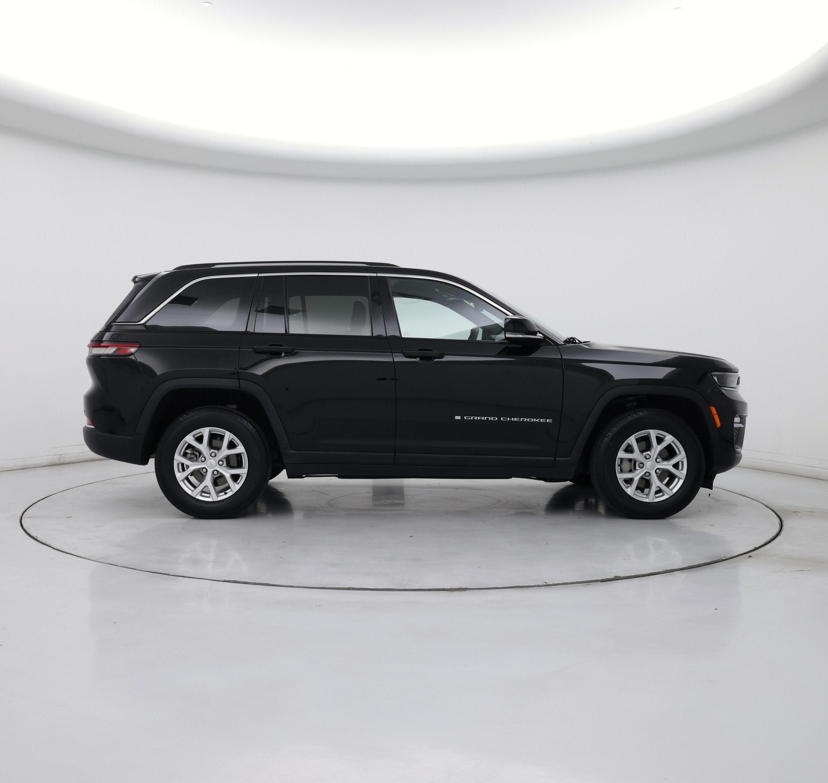 Thumbnail: 2023 Jeep Grand Cherokee - 7