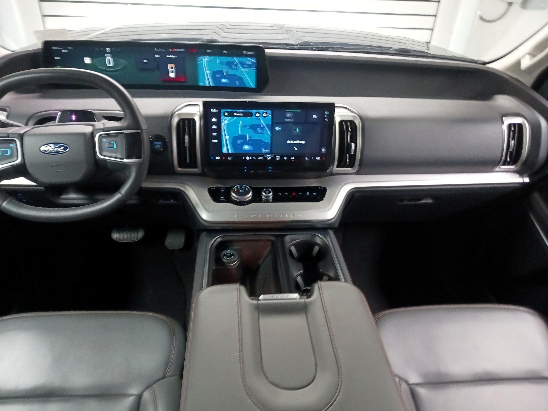 Thumbnail: 2025 Ford Expedition - 9