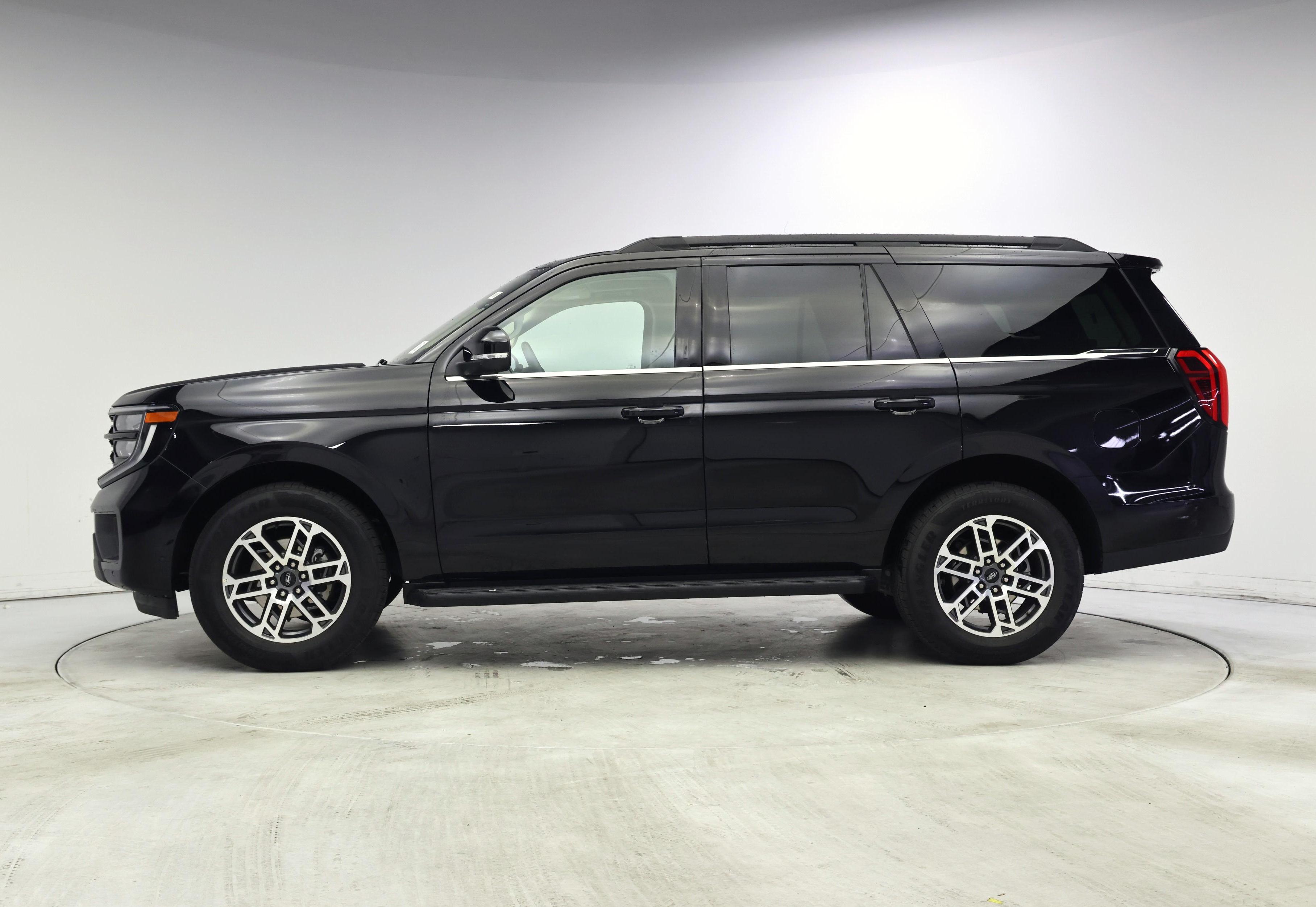 Thumbnail: 2025 Ford Expedition - 3