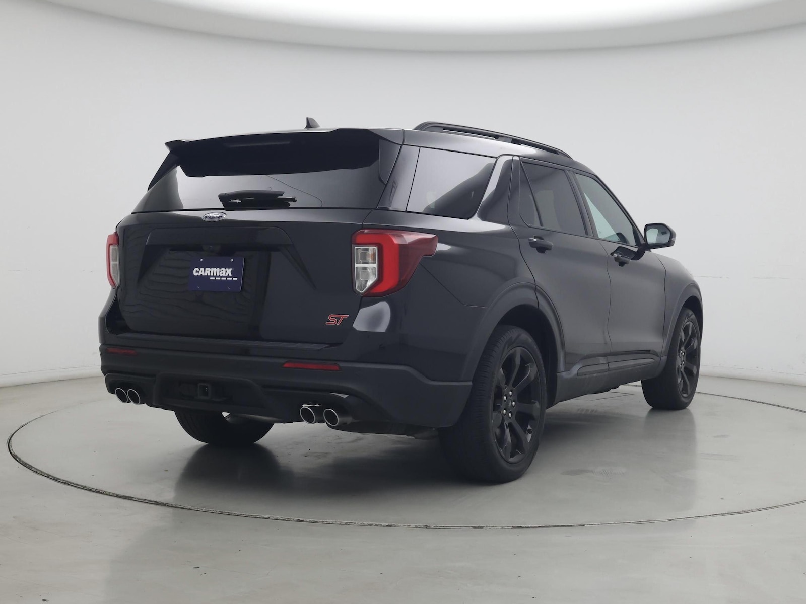 2023 Ford Explorer ST - Photo 9