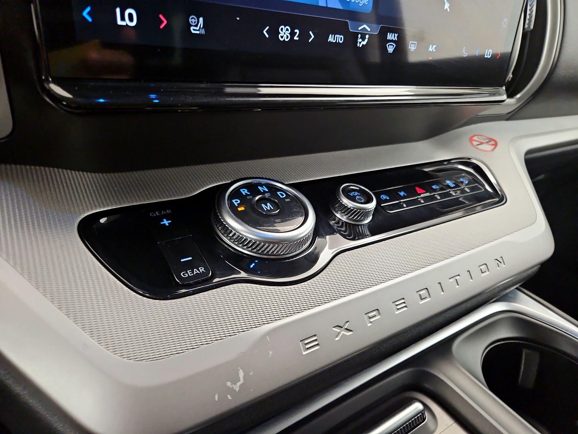 Thumbnail: 2025 Ford Expedition MAX - 18