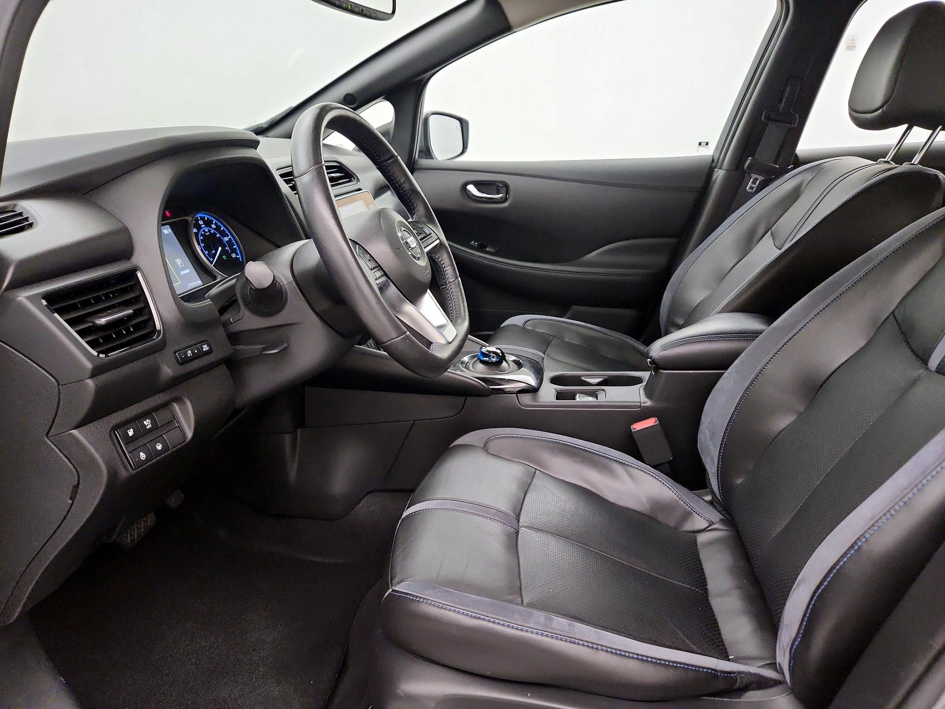 Thumbnail: 2021 Nissan Leaf - 11
