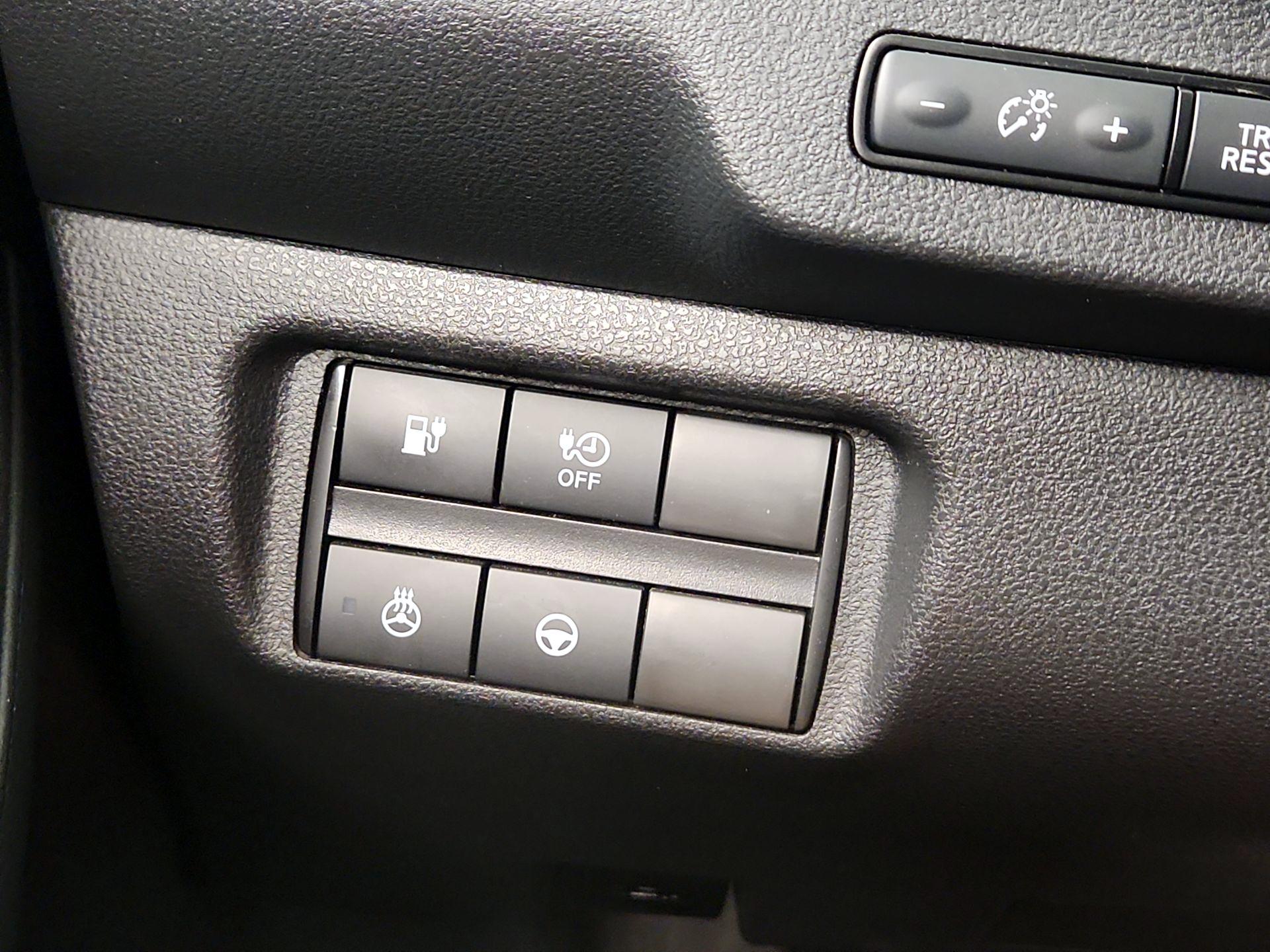 Thumbnail: 2021 Nissan Leaf - 13