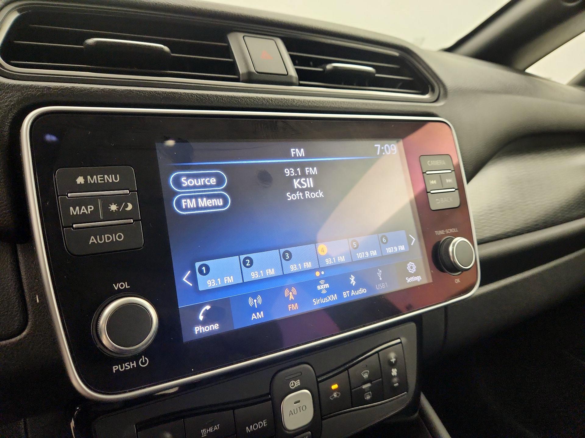 Thumbnail: 2021 Nissan Leaf - 15