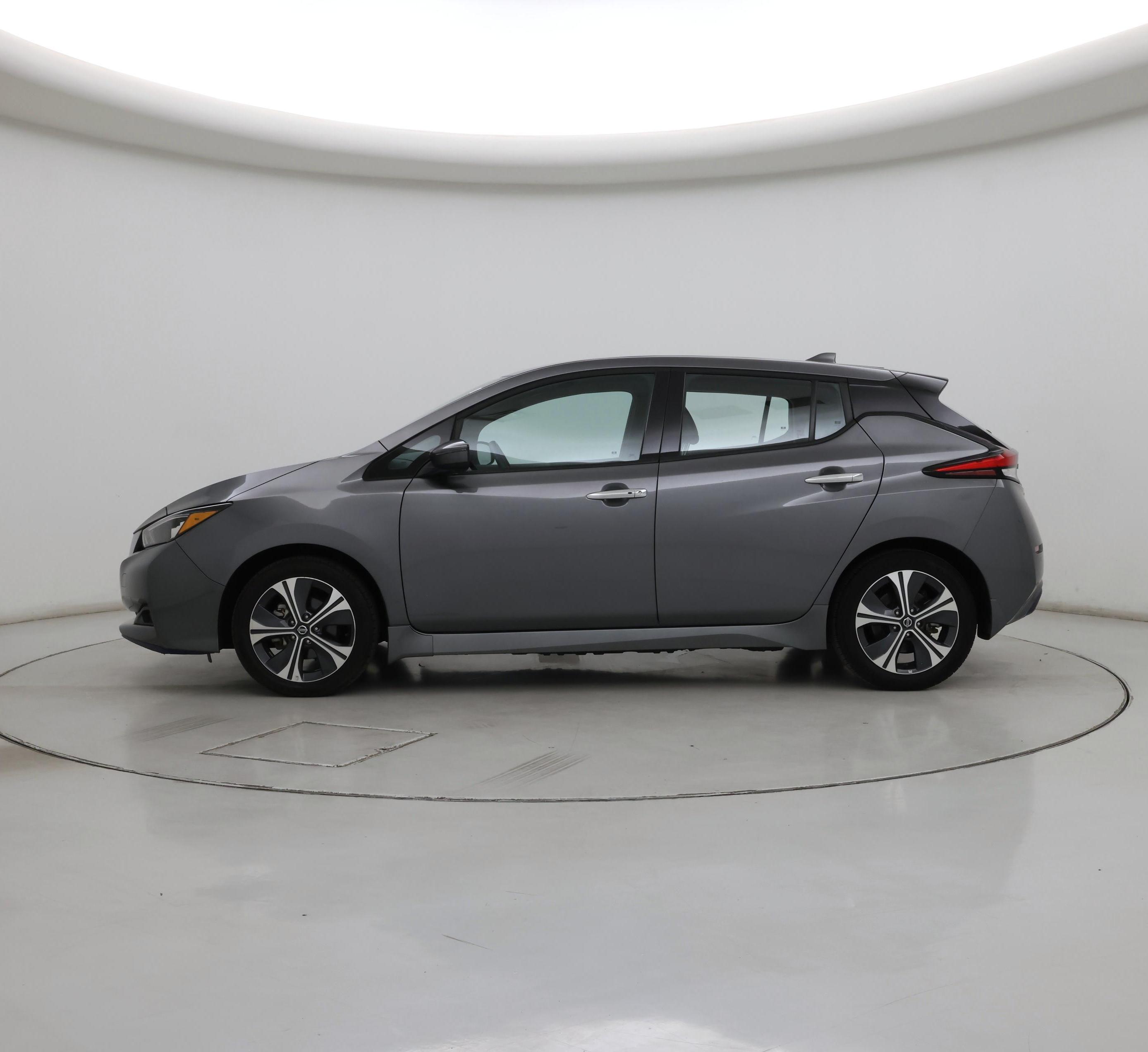 Thumbnail: 2021 Nissan Leaf - 3