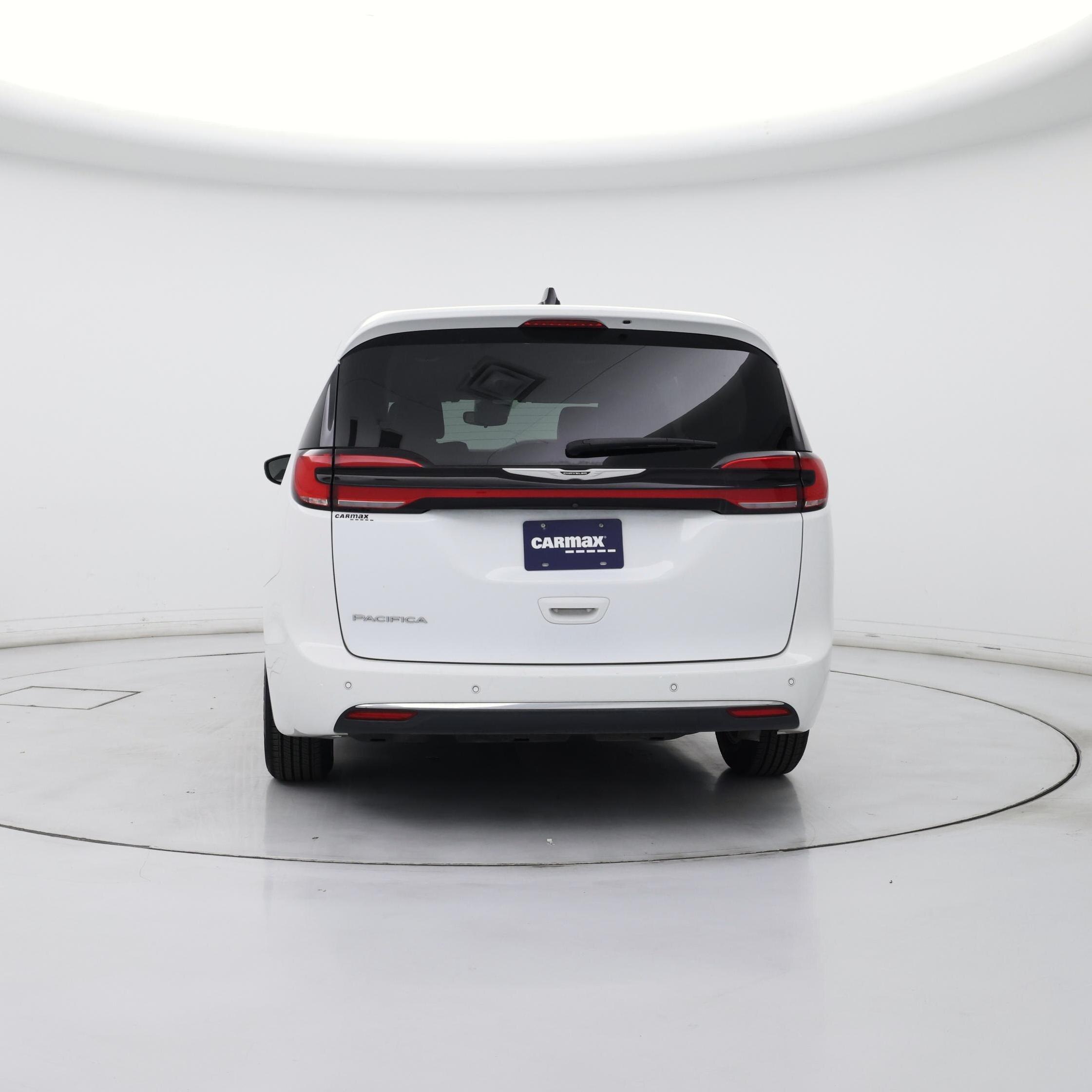 Thumbnail: 2024 Chrysler Pacifica - 6