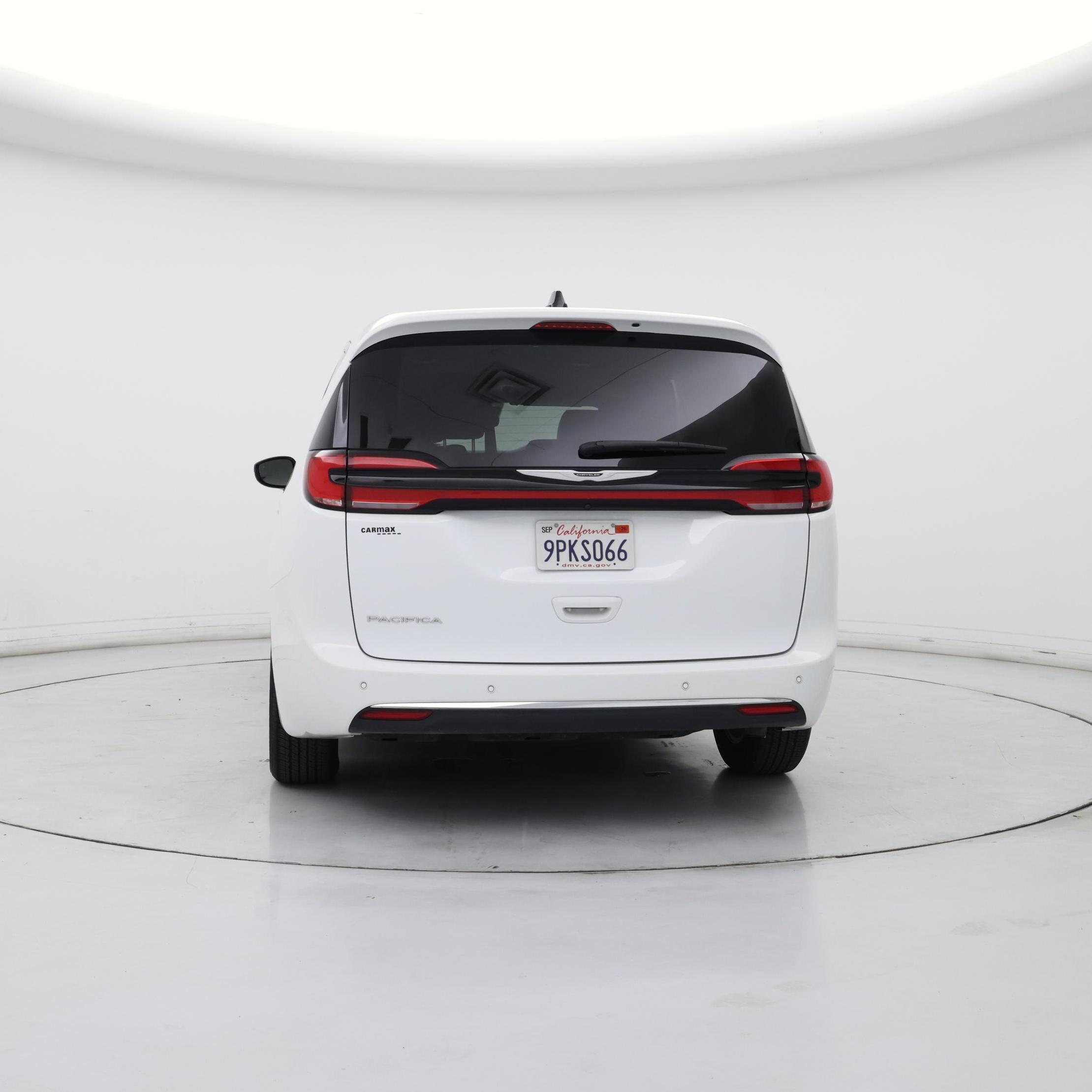 Thumbnail: 2024 Chrysler Pacifica - 6