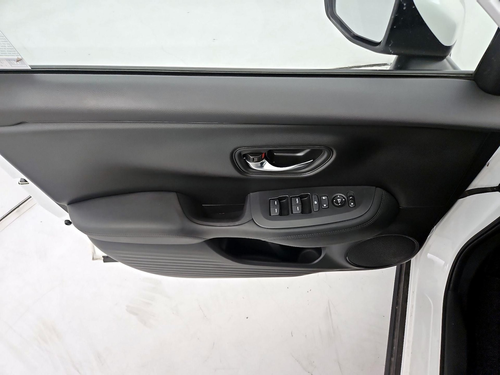 2023 Honda HR-V LX - Photo 13