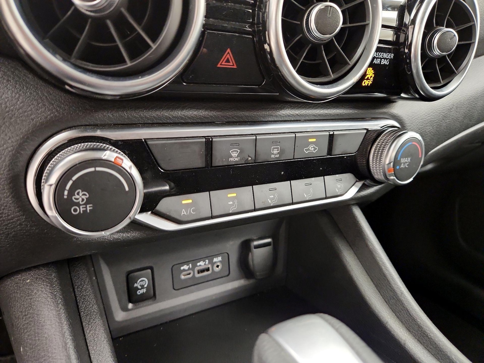 2025 Nissan Sentra SV - Photo 17