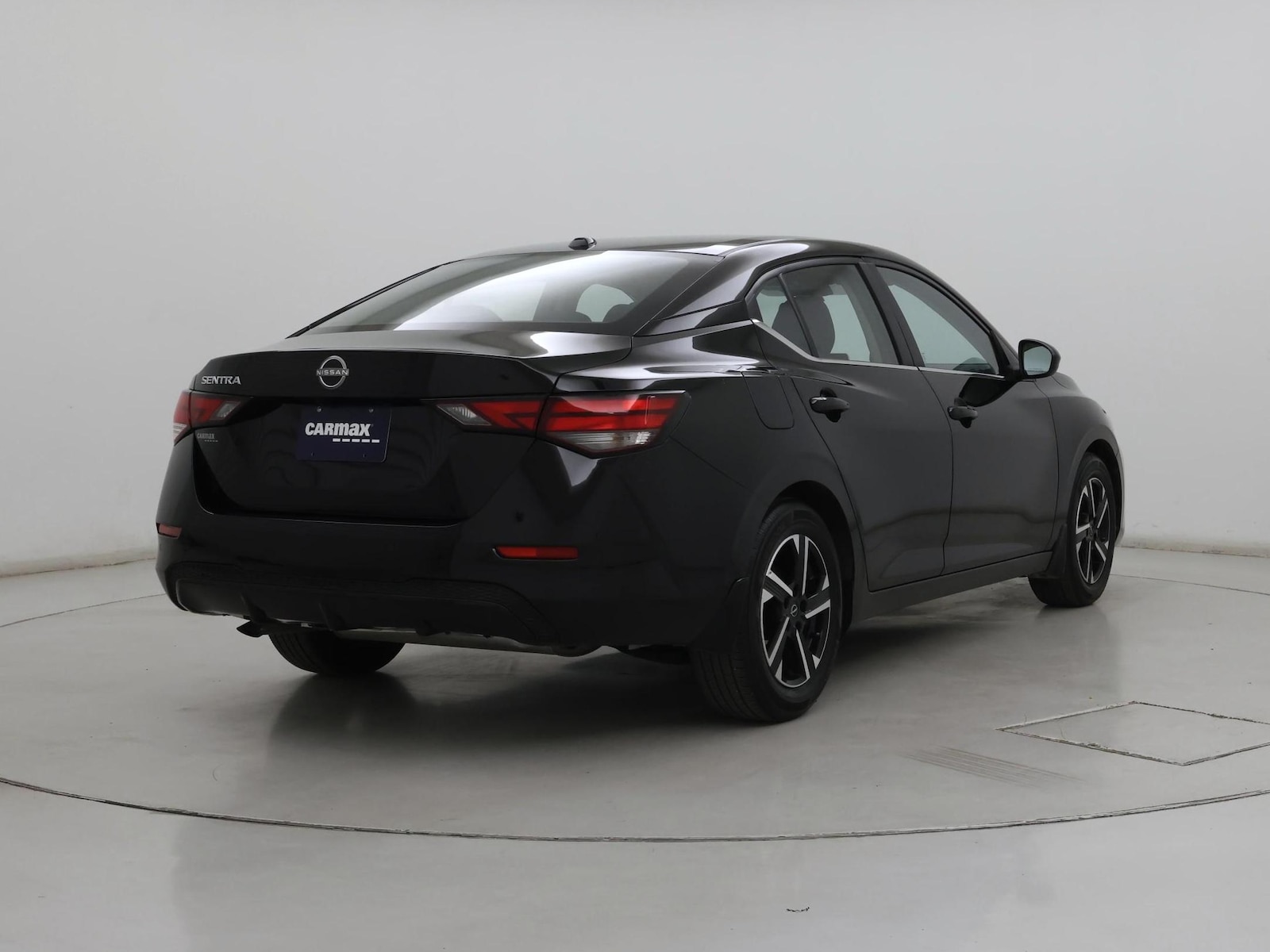2025 Nissan Sentra SV - Photo 9