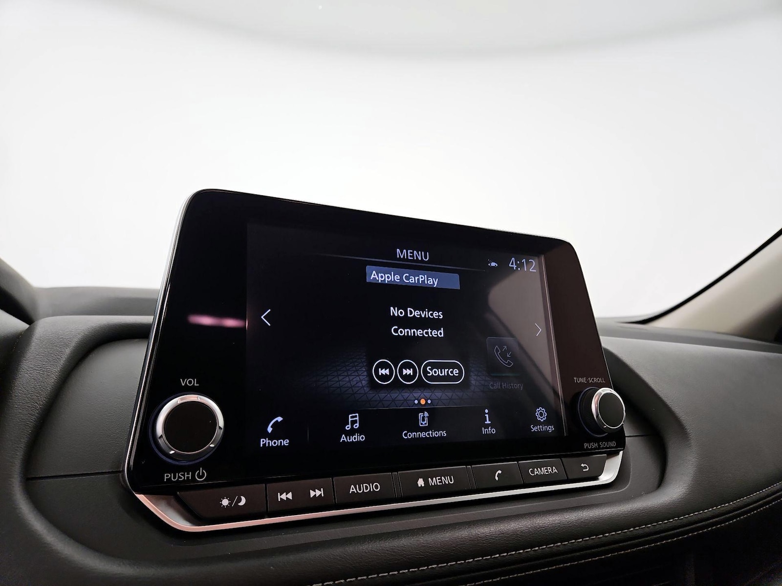 2025 Nissan Rogue SV - Photo 14