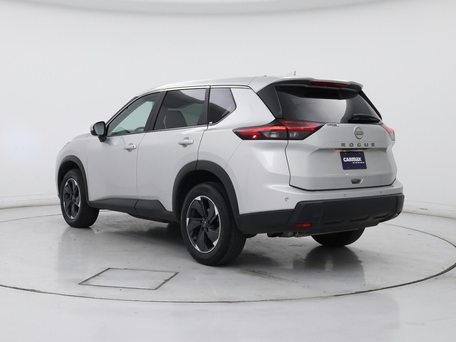 2025 Nissan Rogue SV - Photo 3