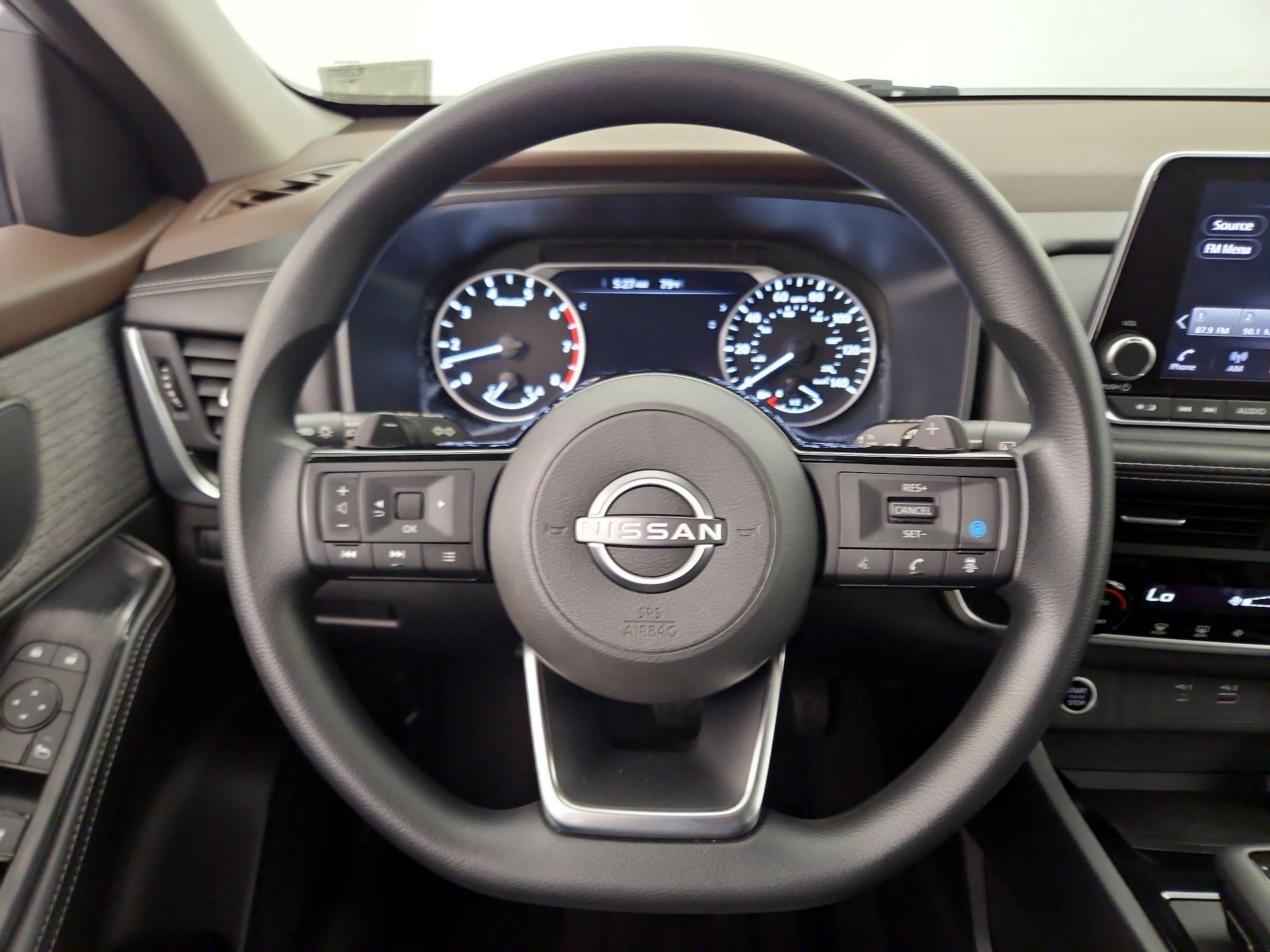 Thumbnail: 2023 Nissan Rogue - 10