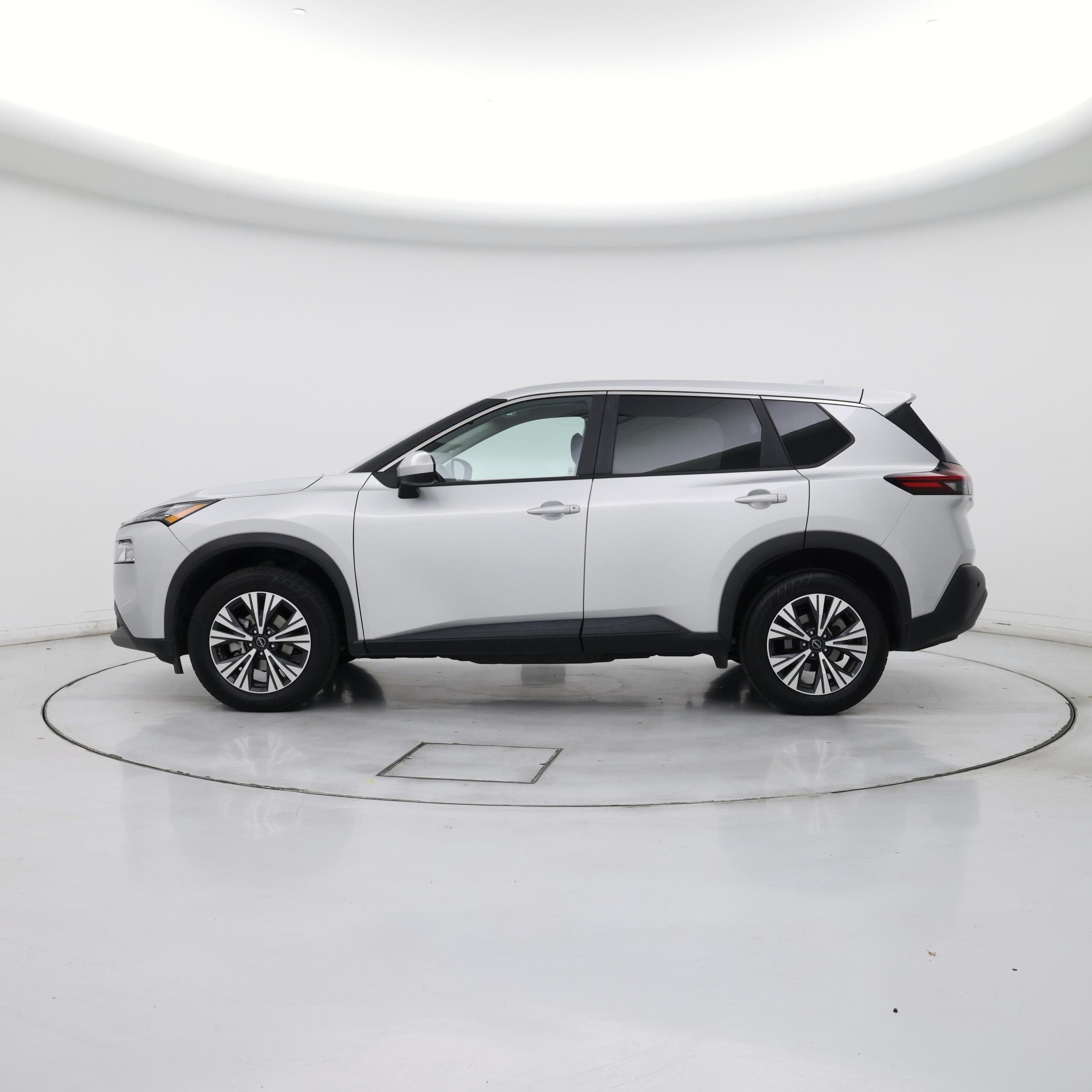 Thumbnail: 2023 Nissan Rogue - 3