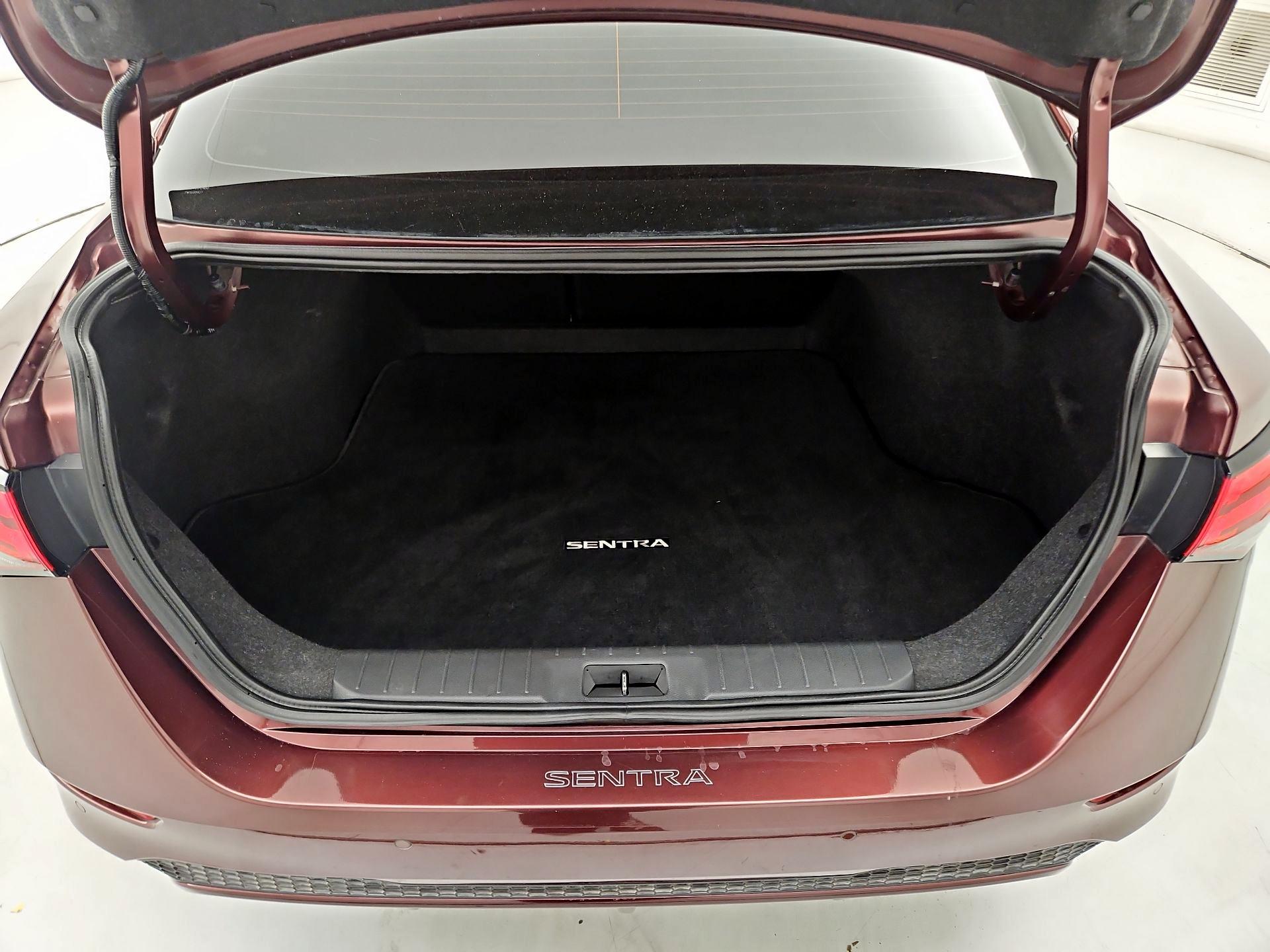 Thumbnail: 2023 Nissan Sentra - 20