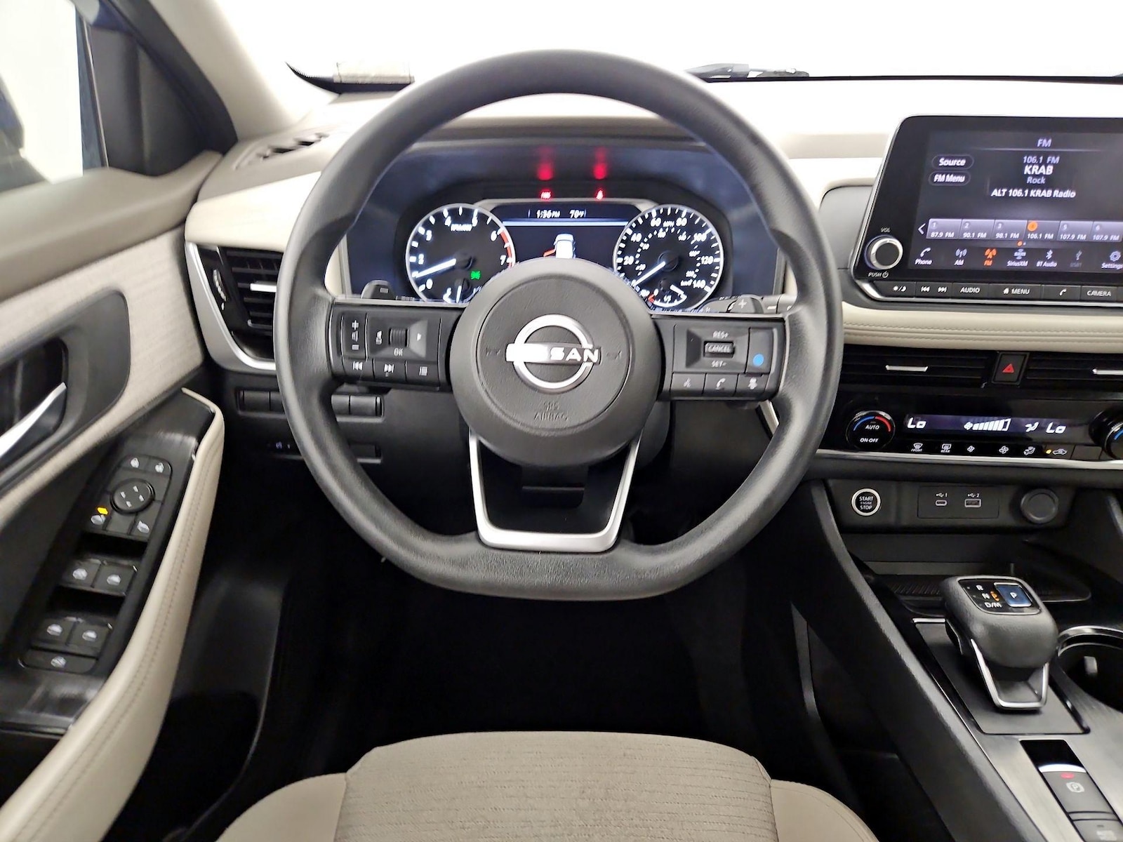 2022 Nissan Rogue SV - Photo 11