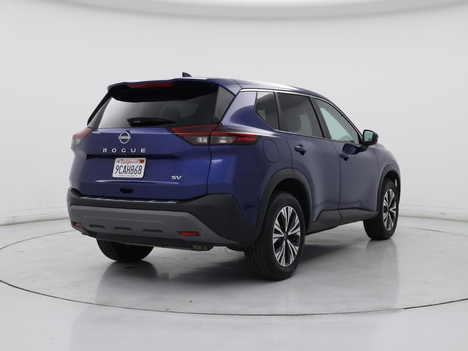 2022 Nissan Rogue SV - Photo 9