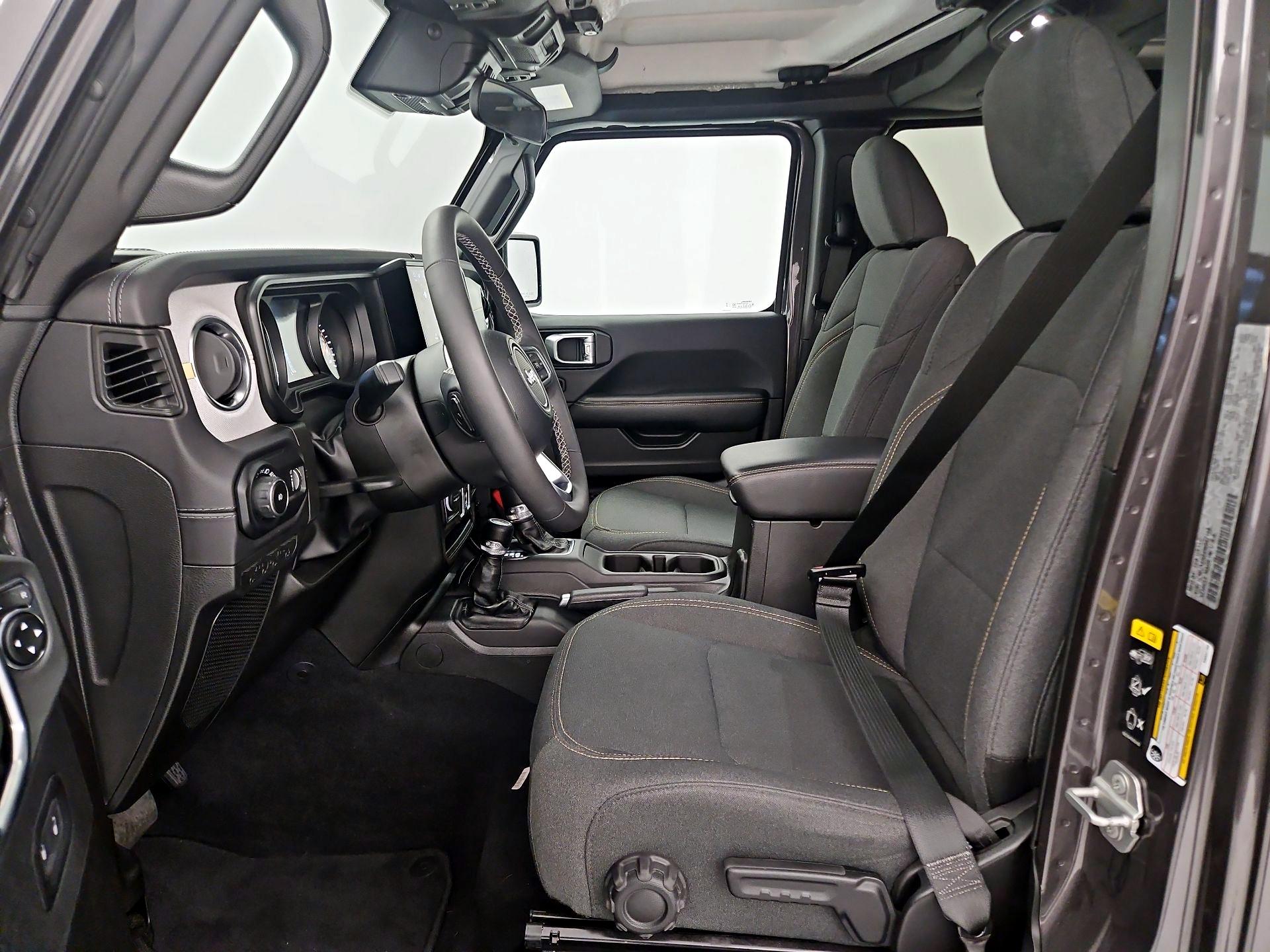 Thumbnail: 2025 Jeep Wrangler - 11