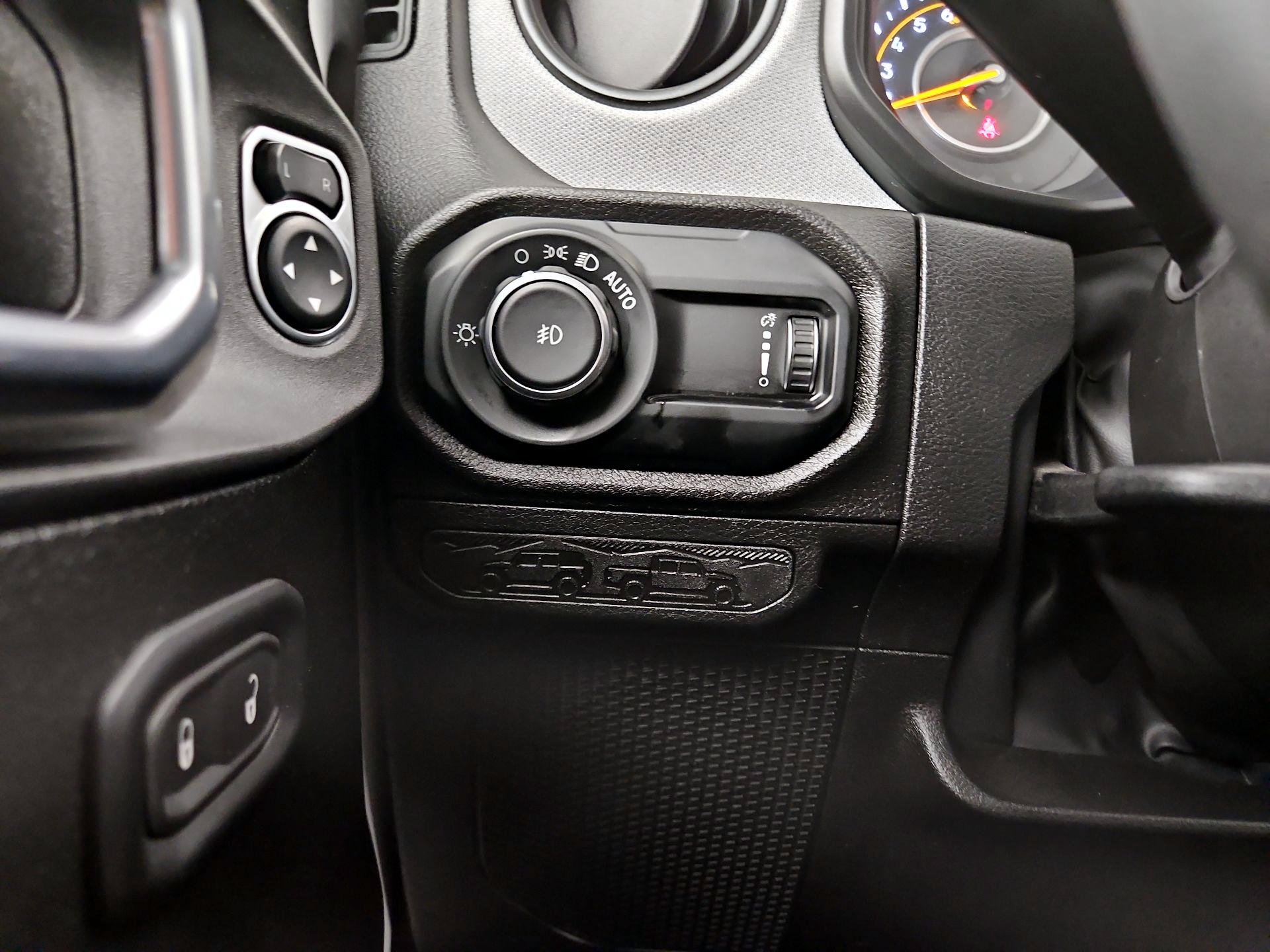 Thumbnail: 2025 Jeep Wrangler - 13