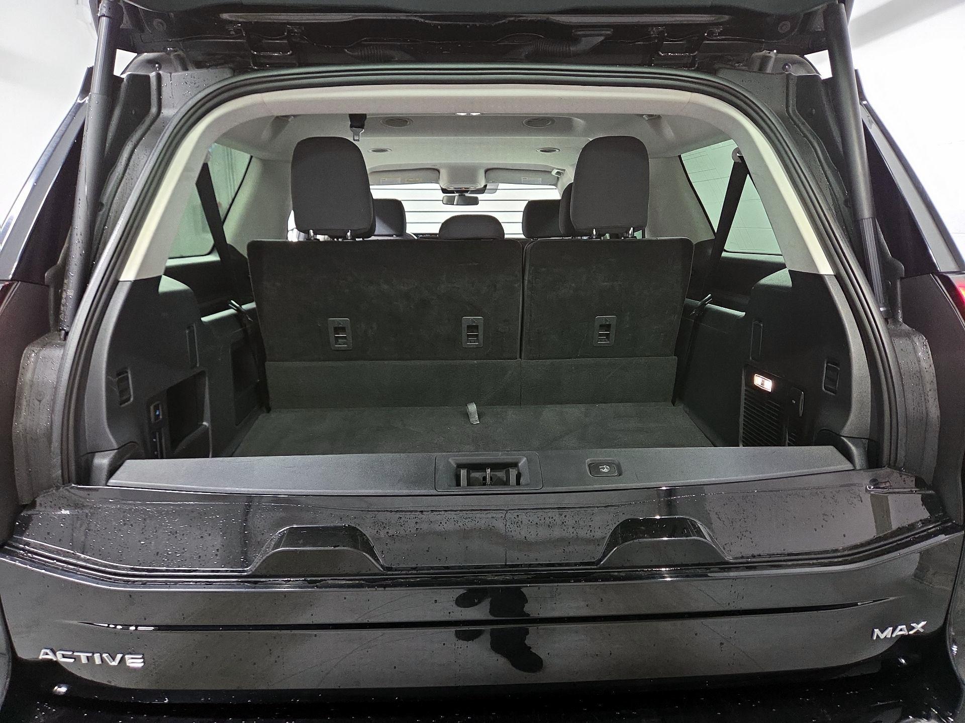 Thumbnail: 2025 Ford Expedition MAX - 18