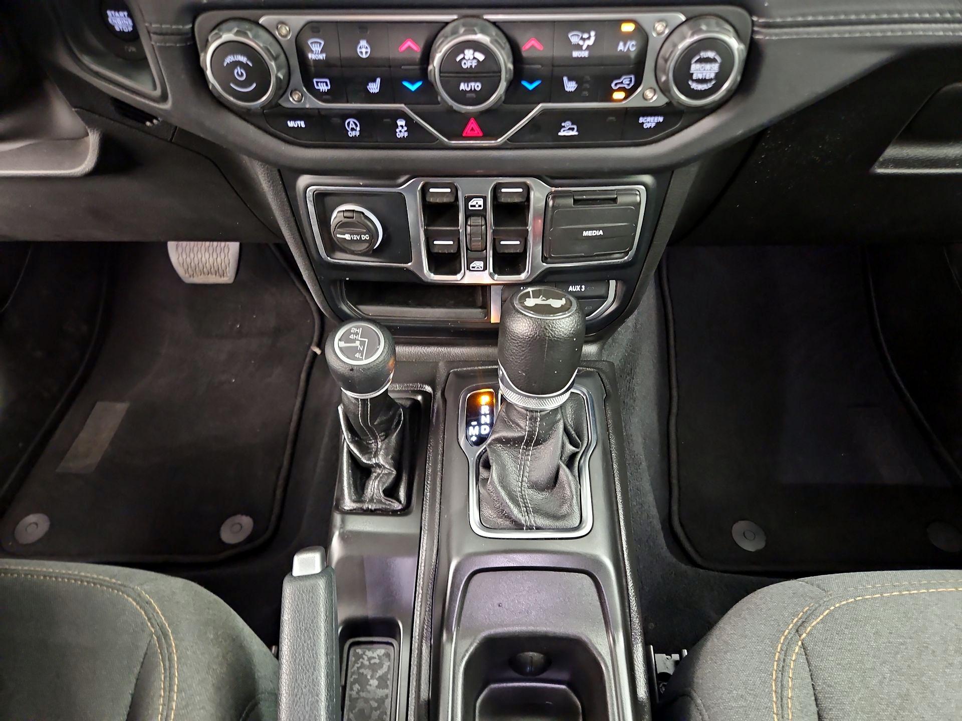 Thumbnail: 2024 Jeep Wrangler - 17