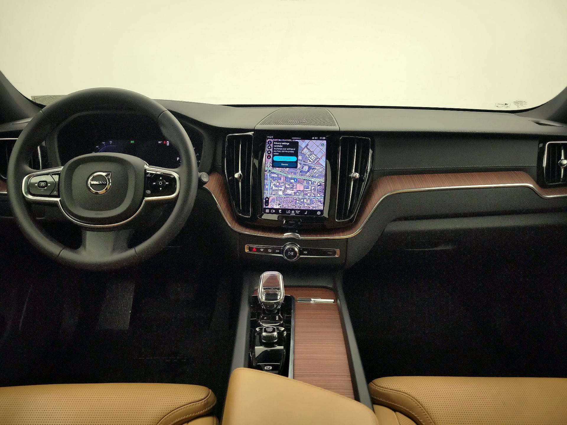 Thumbnail: 2024 Volvo XC60 - 9