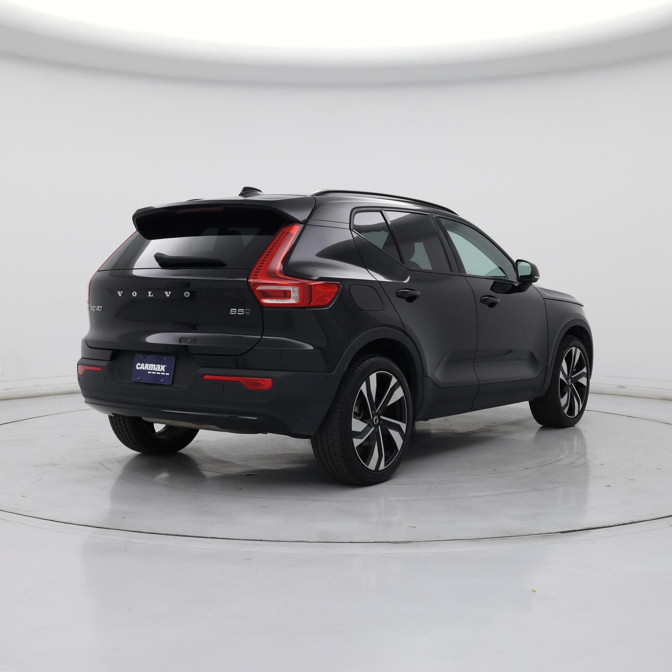 Thumbnail: 2025 Volvo XC40 - 8